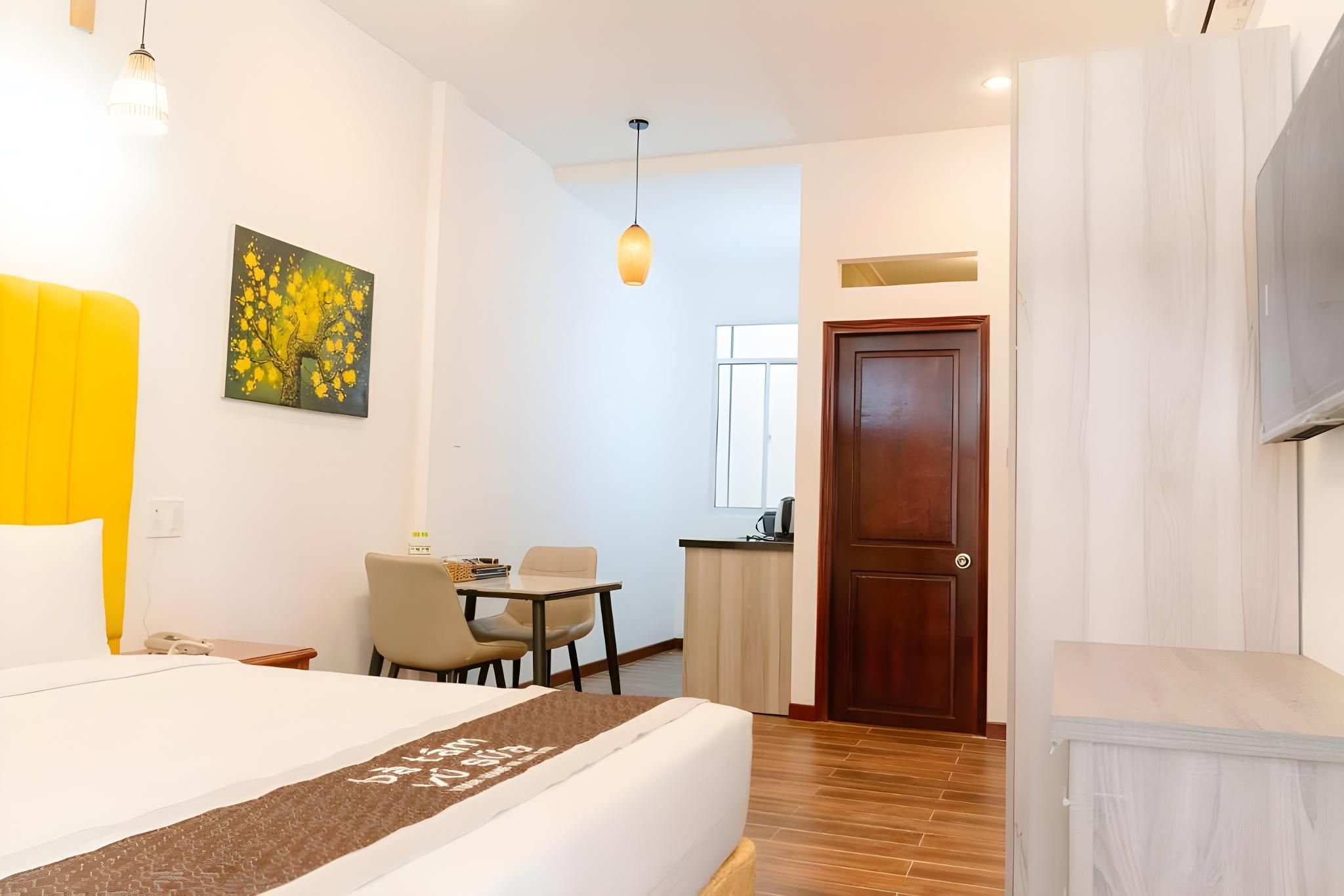 Deluxe Double Room with Bathtub