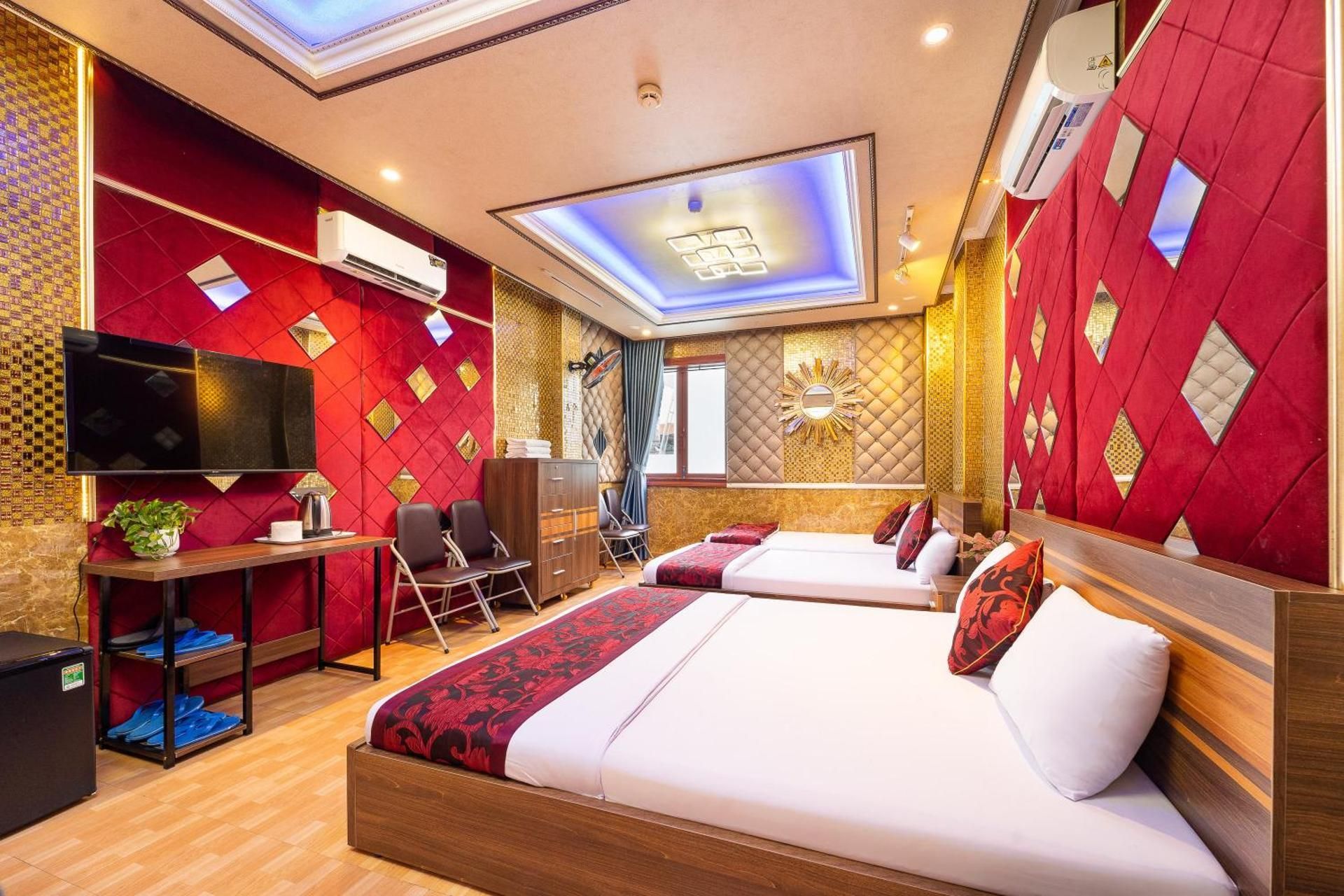 Deluxe Family Room