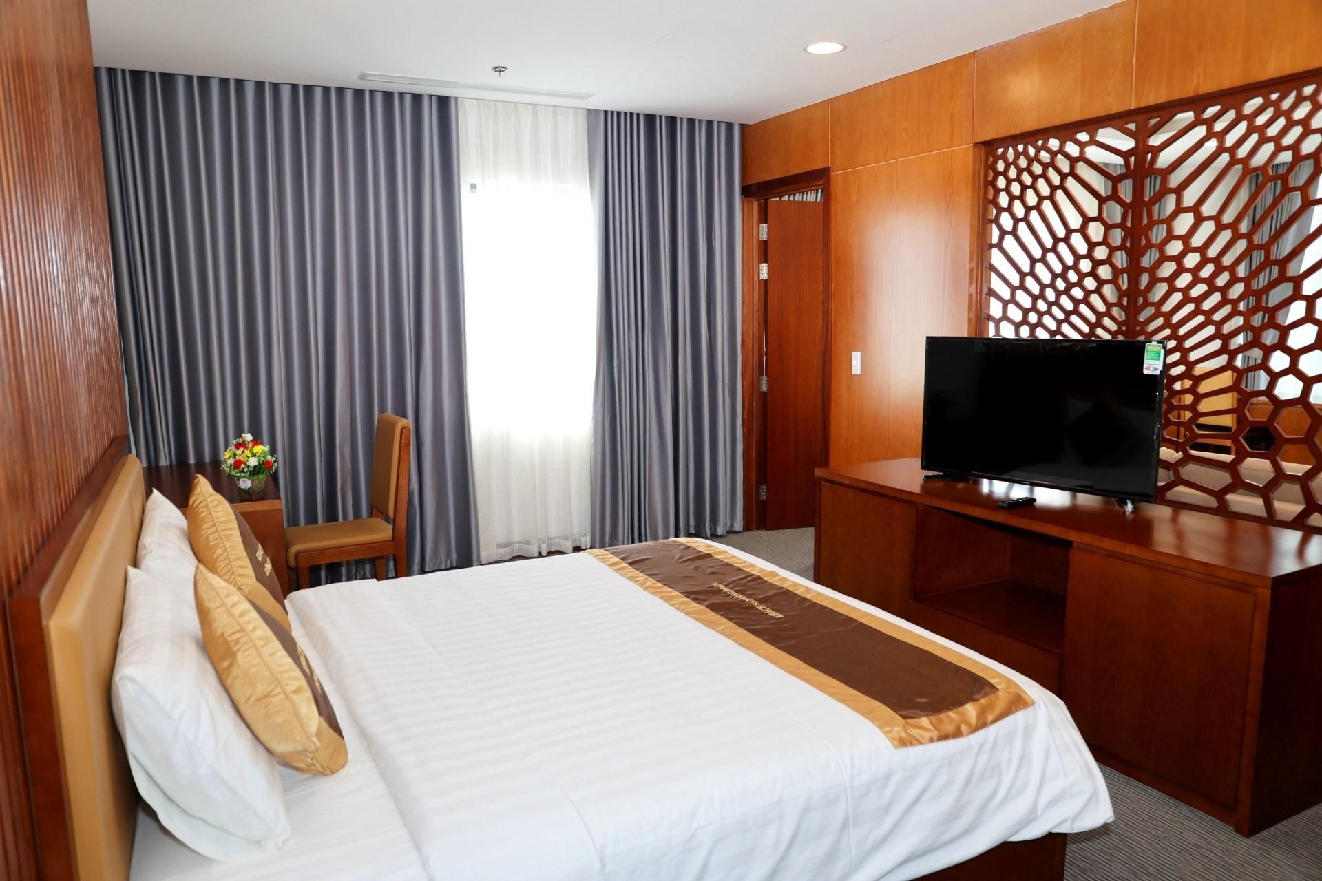 VIP City View King Suite