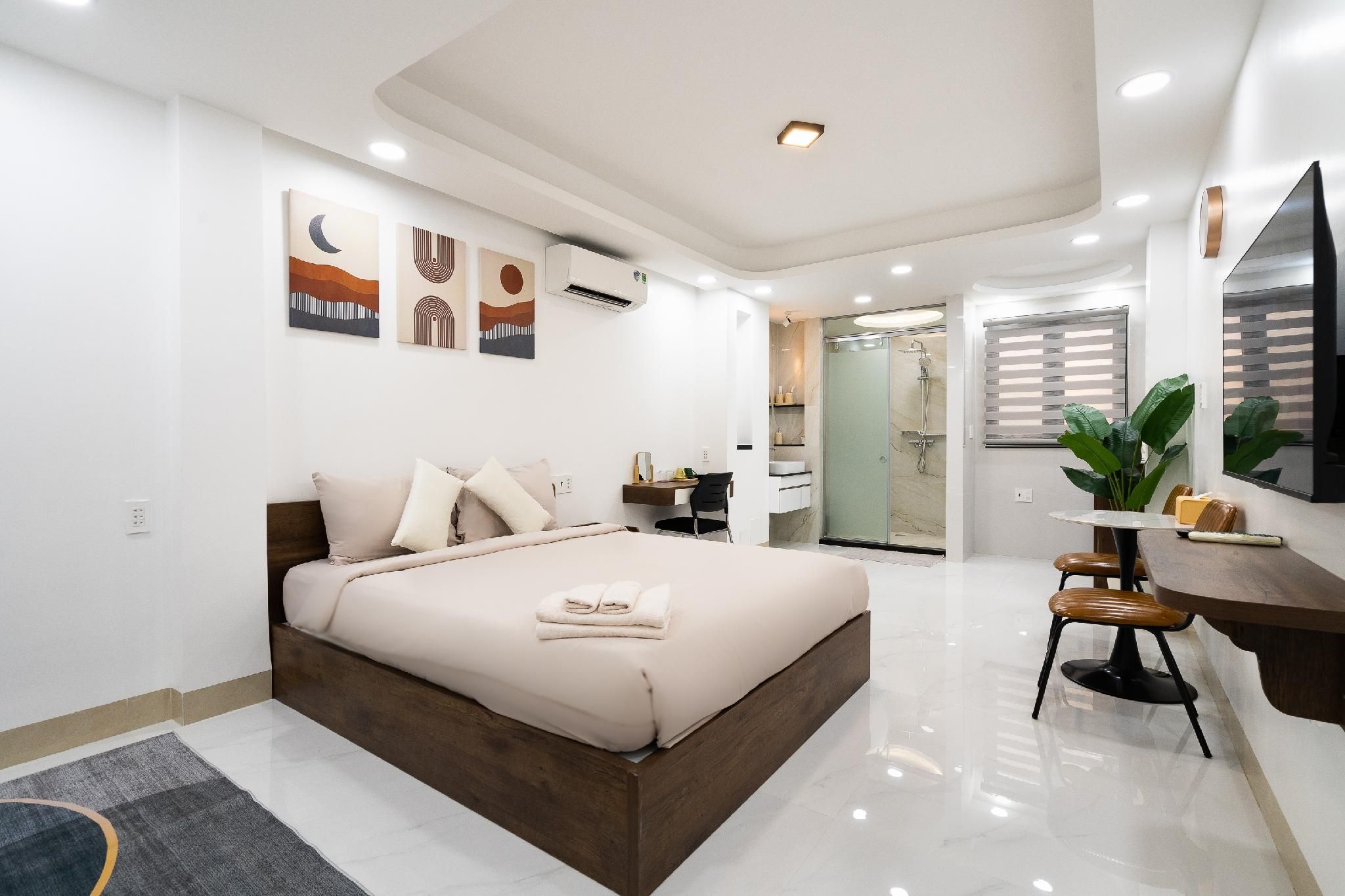 Queen Room