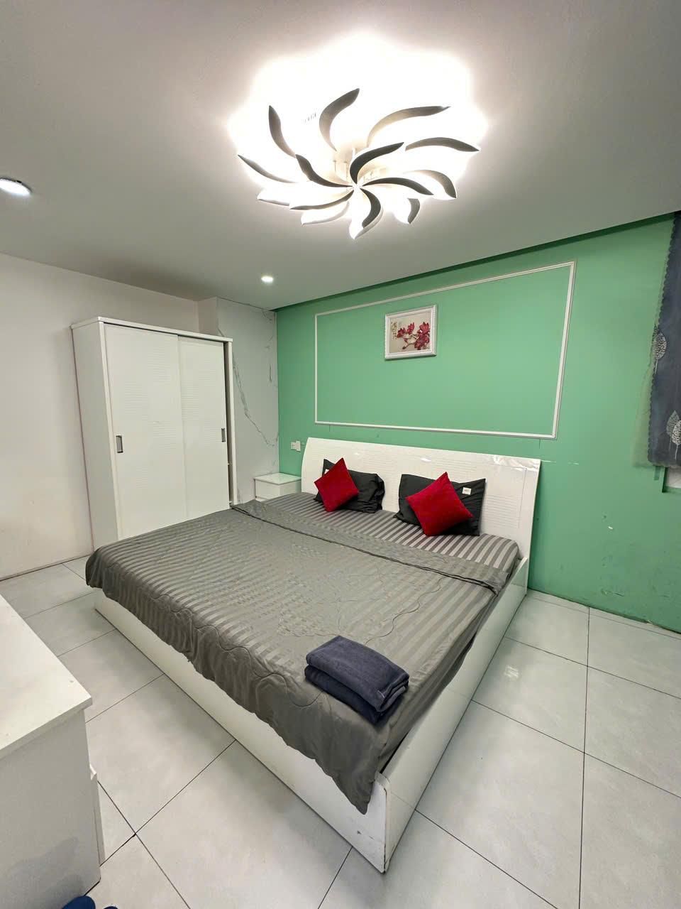 Valentine Hotel Deluxe Double Non Smoking 2