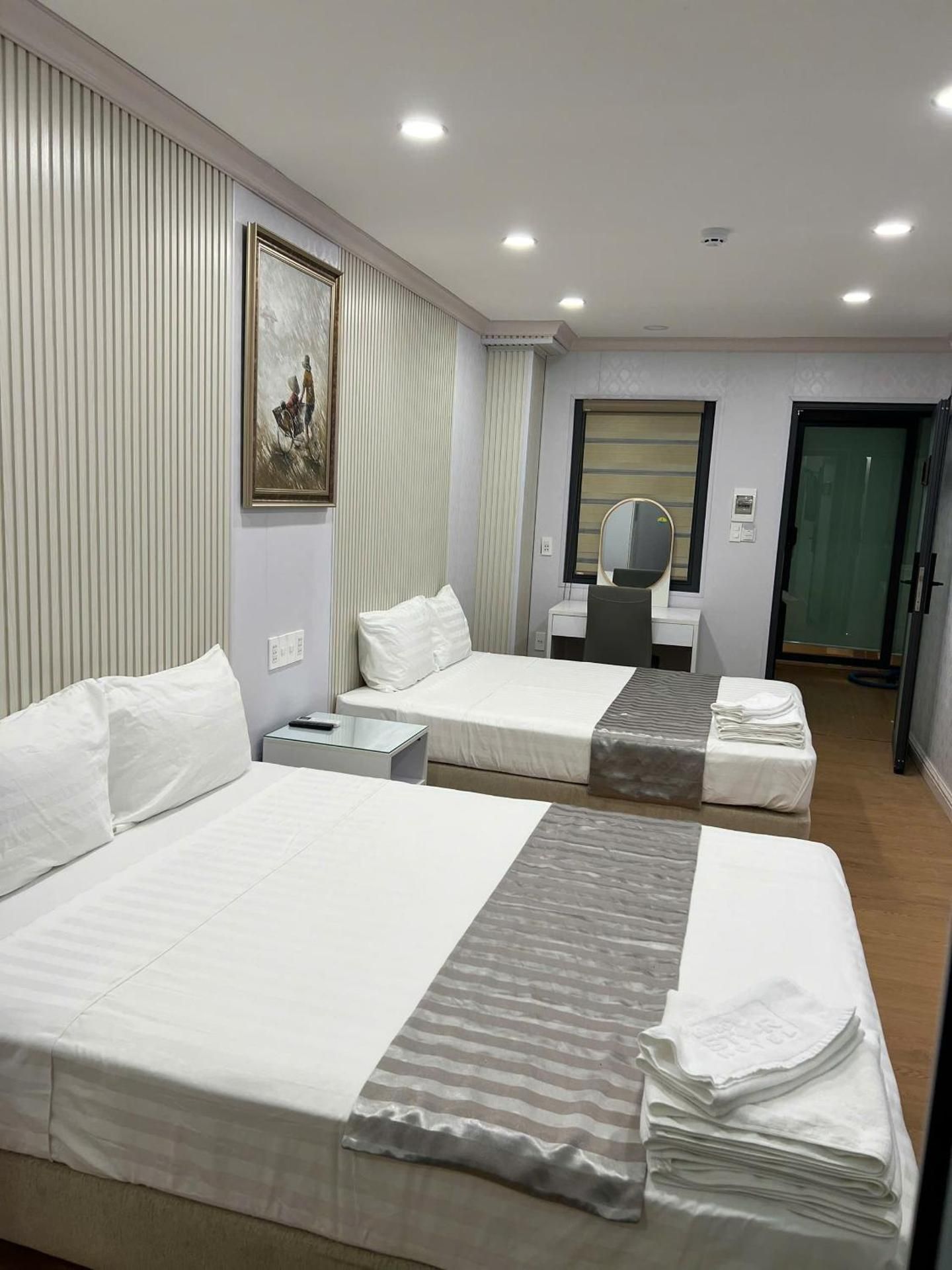 Quadruple Room with Private Bathroom
