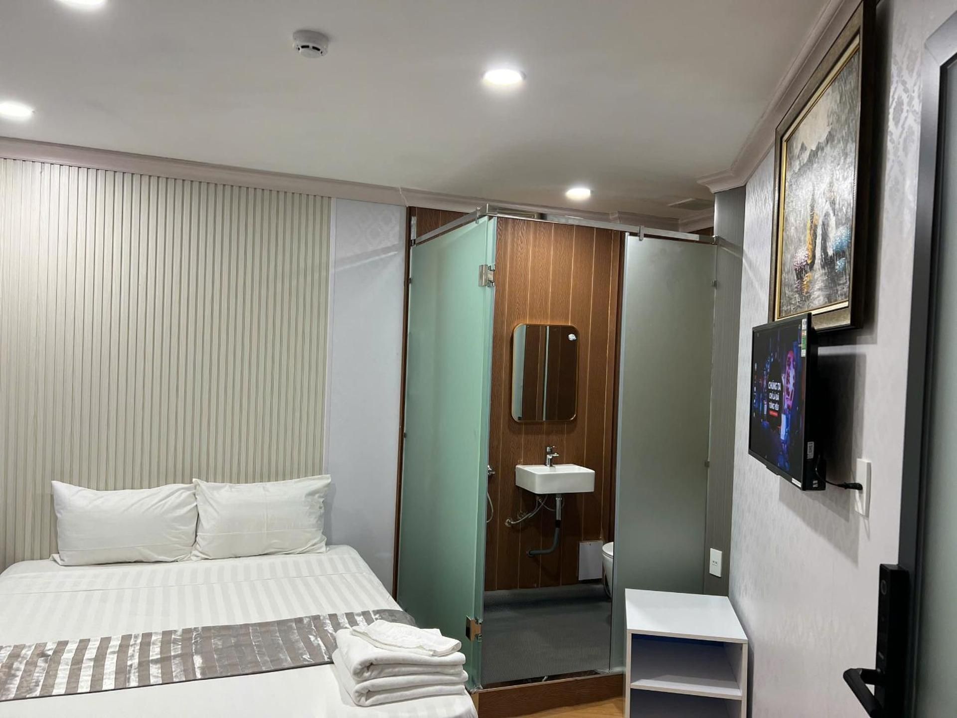 Double Room with Private Bathroom