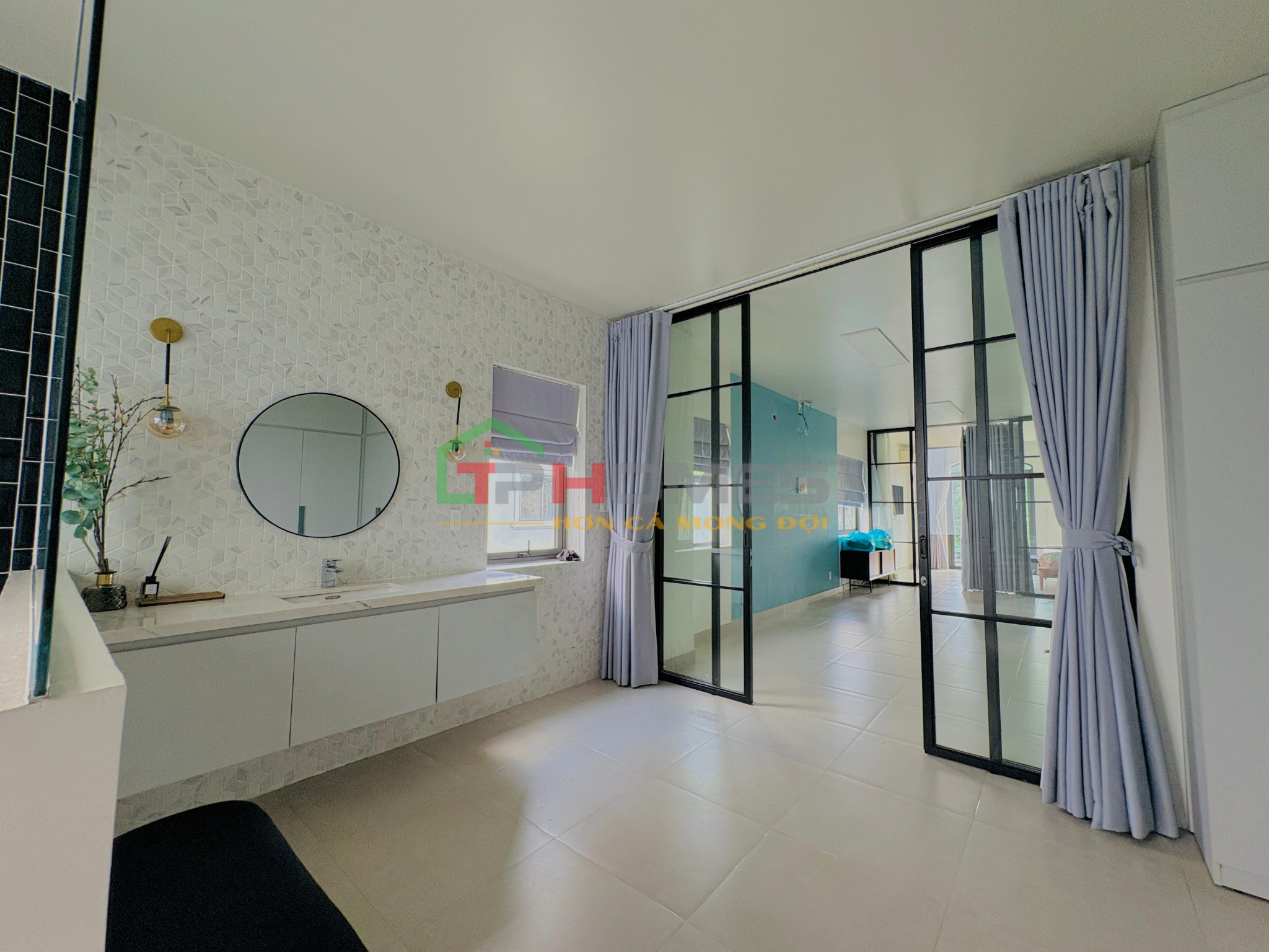 Deluxe Home