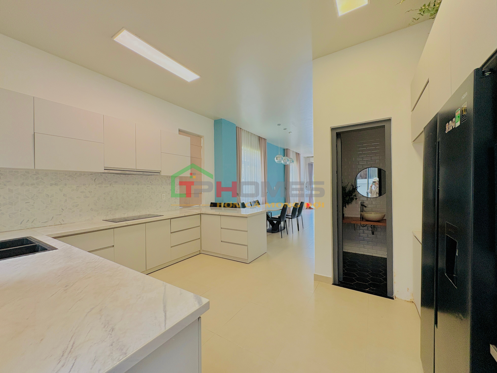 Deluxe Home