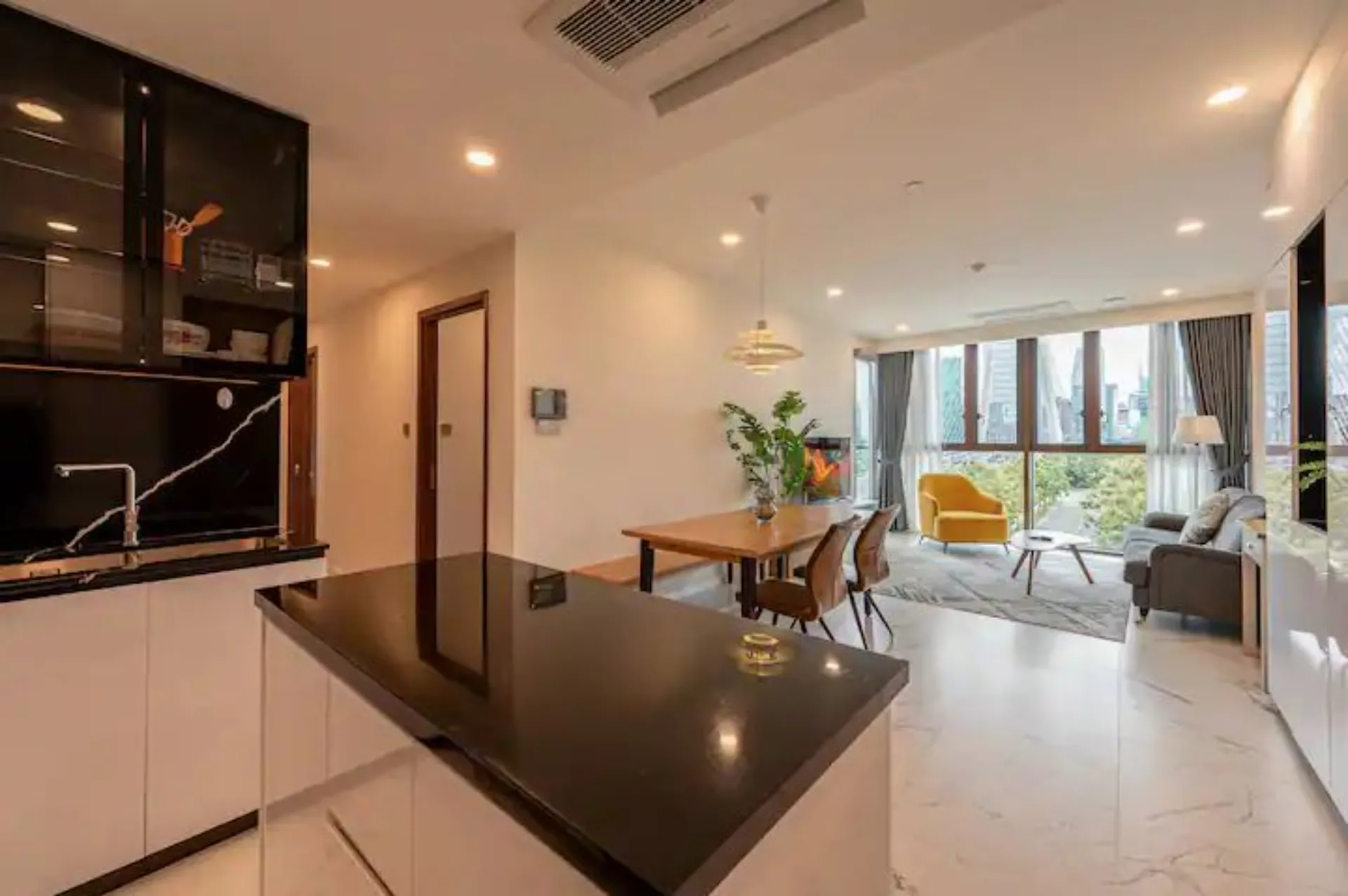 Apartment - 3 Bedrooms