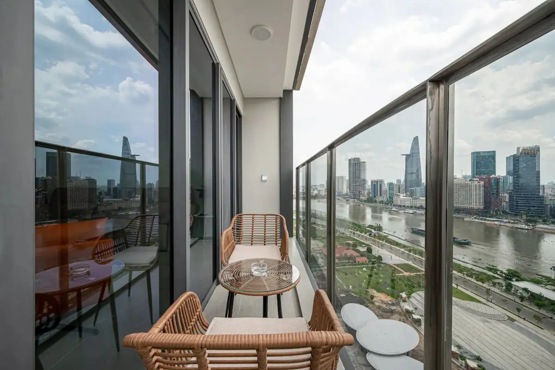 Apartment - 3 Bedrooms