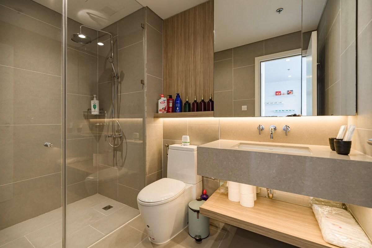 City Garden Collection by Elevate 1-Bedroom Superior Apartment 3