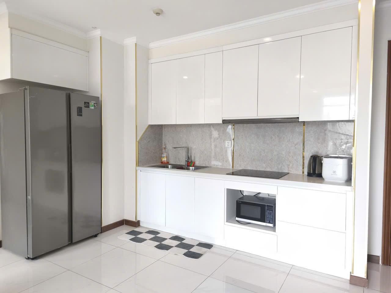 1 Bedroom Apartment Landmark Tower with City View - Skyway