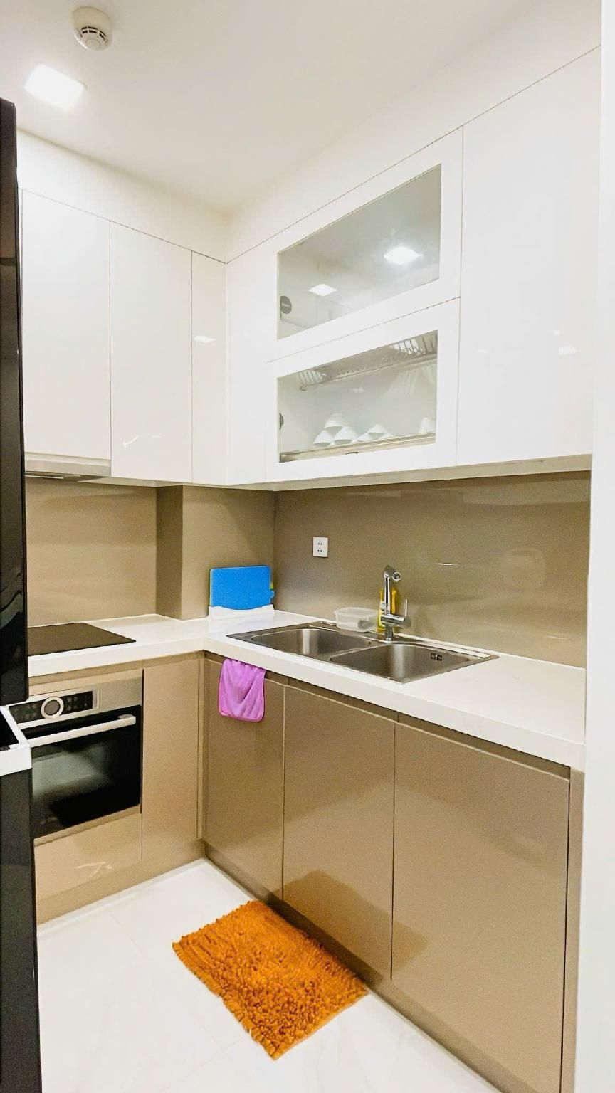 3 Bedroom Apartment Landmark Tower with City View - Skyway