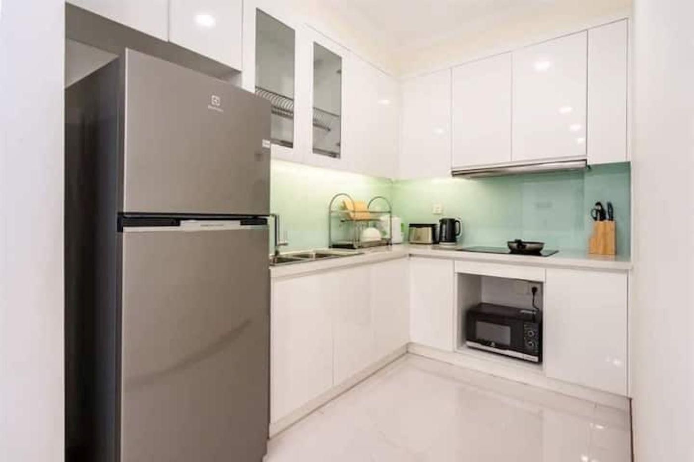 1 Bedroom Apartment Vinhome Central Park with Street View - Skyway