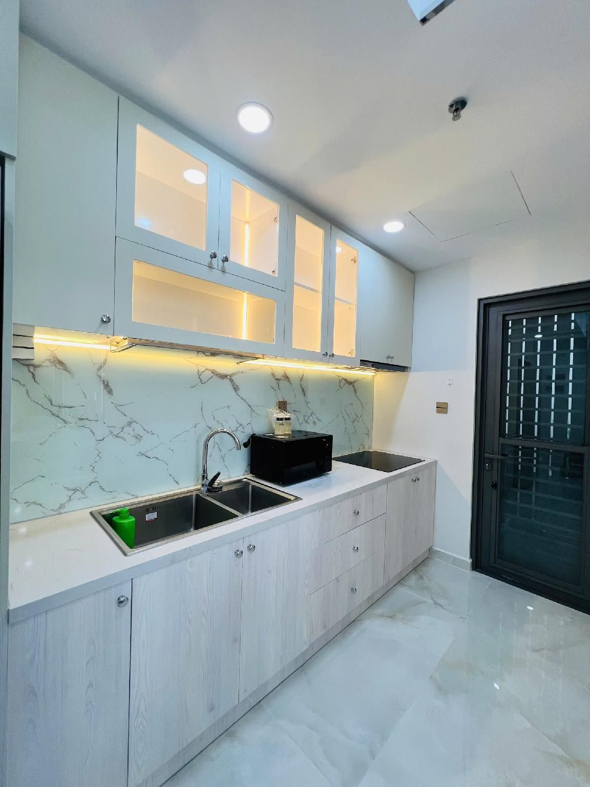 2-Bedroom Luxury Apartment