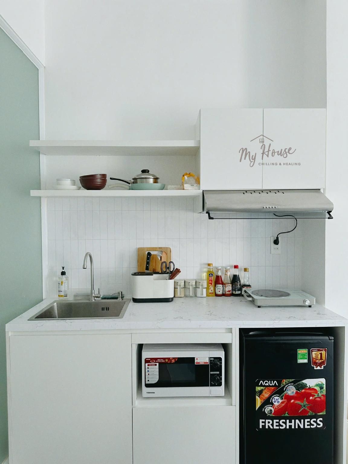 Studio - Kitchen