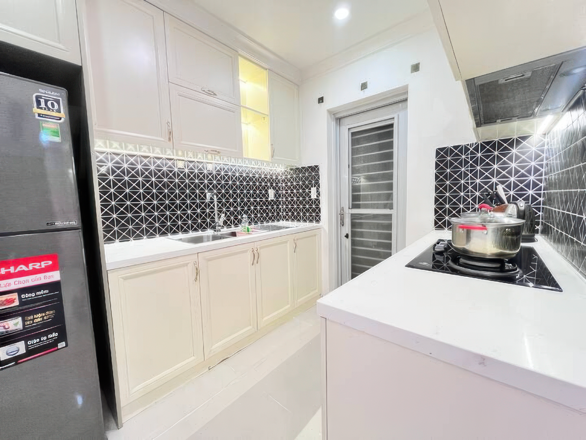 3 Bedroom Apartment