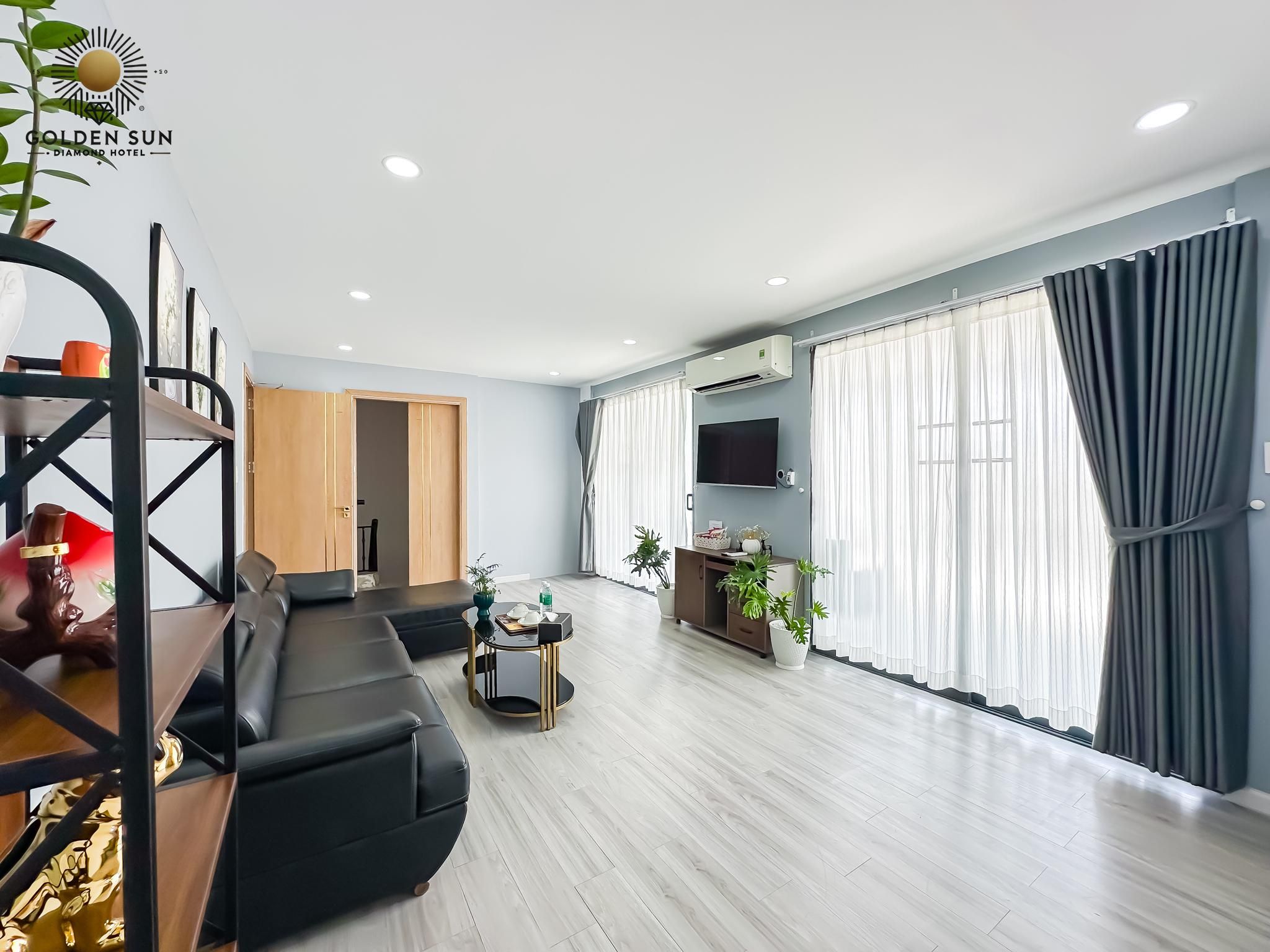 2-Bedroom Apartment with Balcony