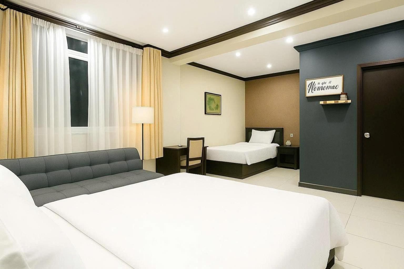 Deluxe Triple Room