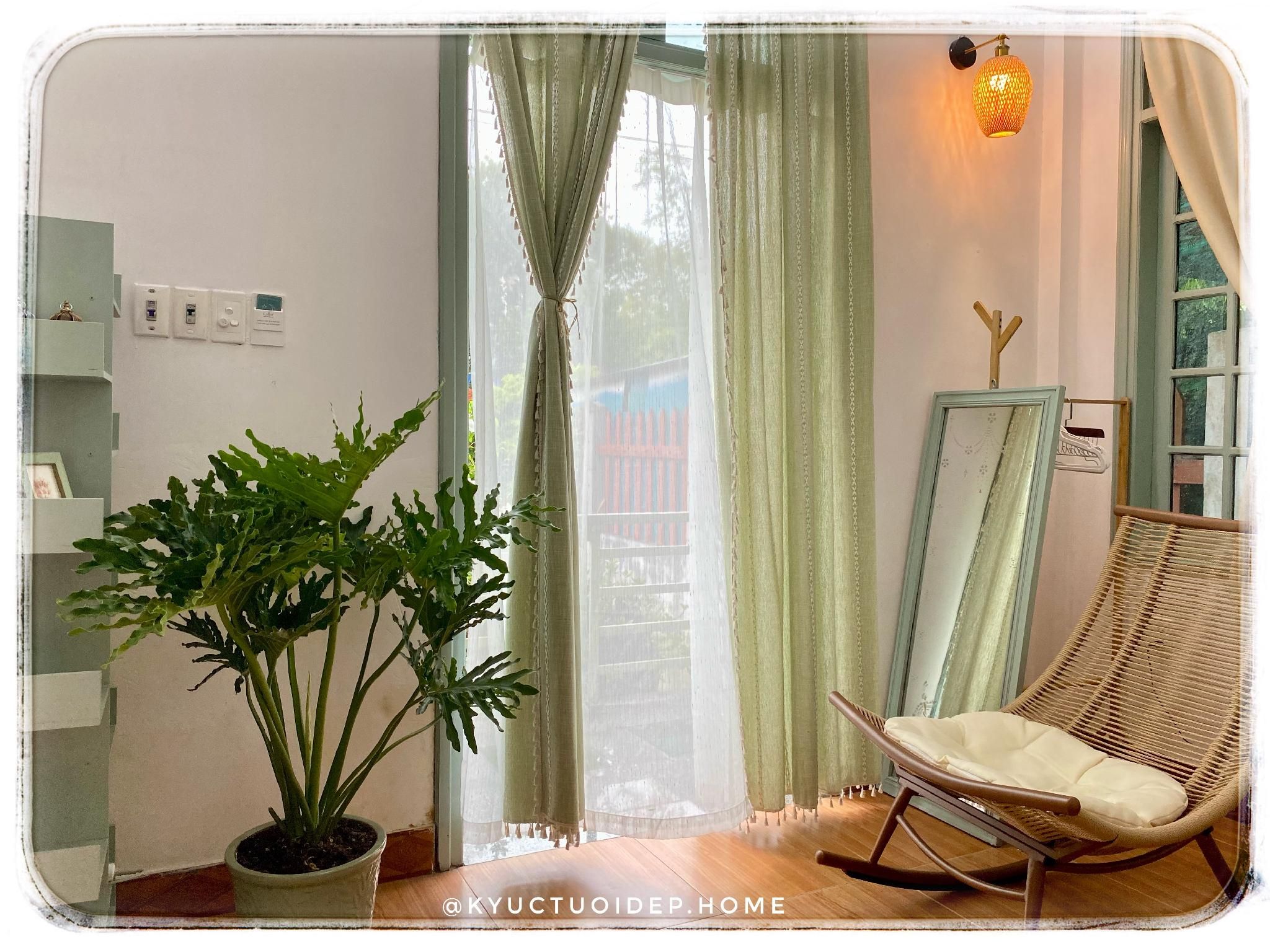 Double Room with Balcony and Bathtub