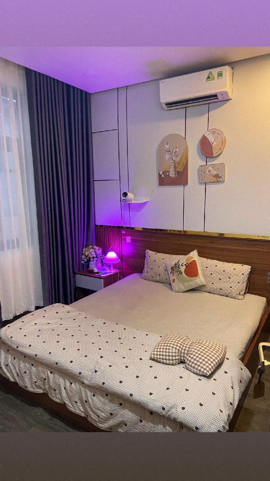 Double Room with Shared bathroom