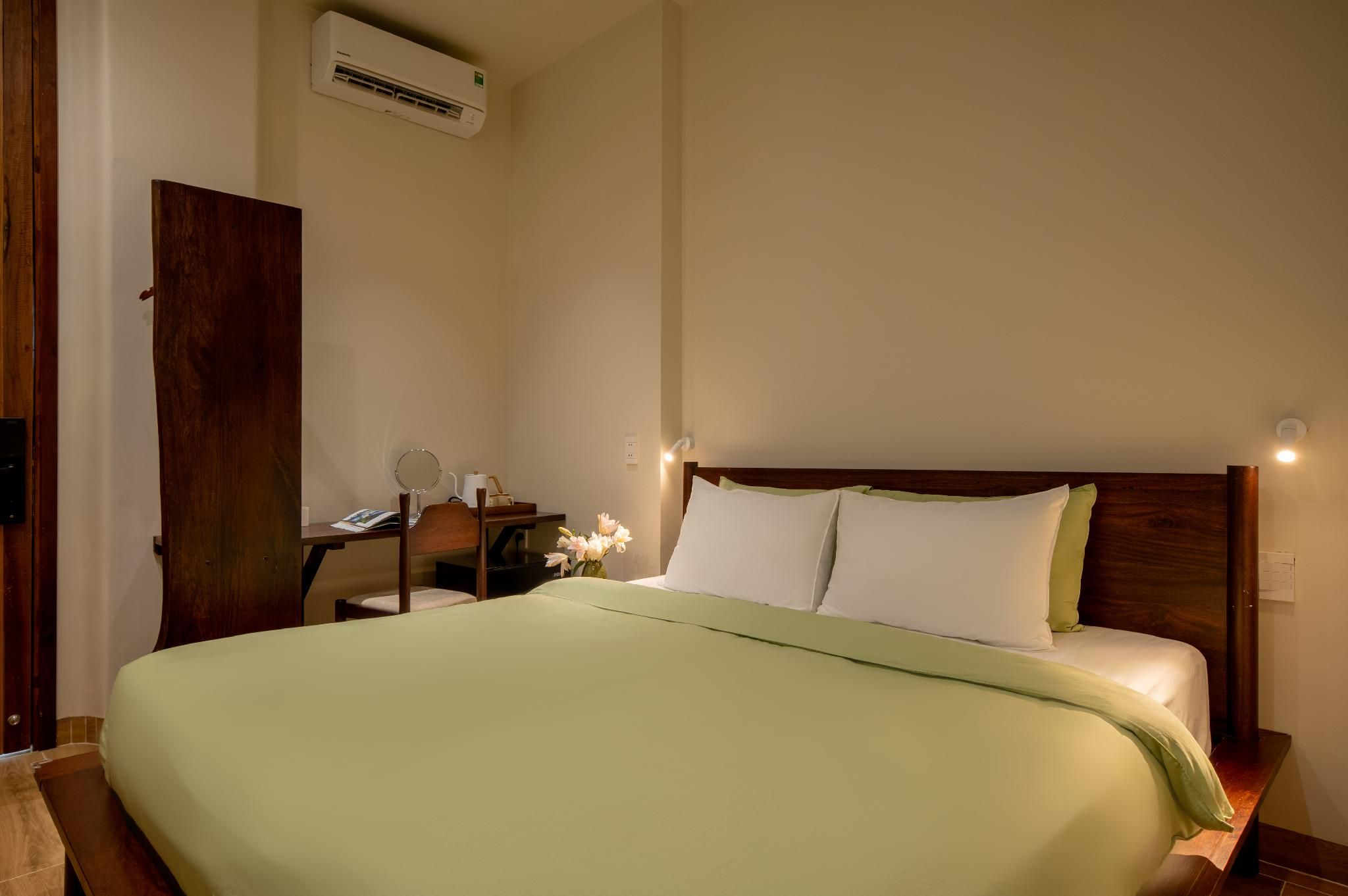 Superior King Room with balcony