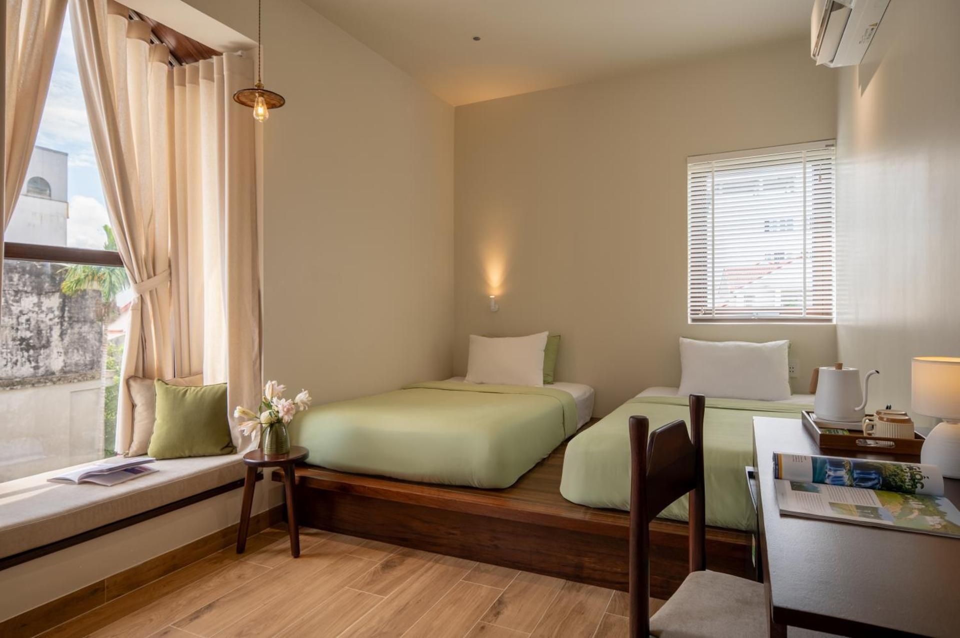 Twin Room with City View