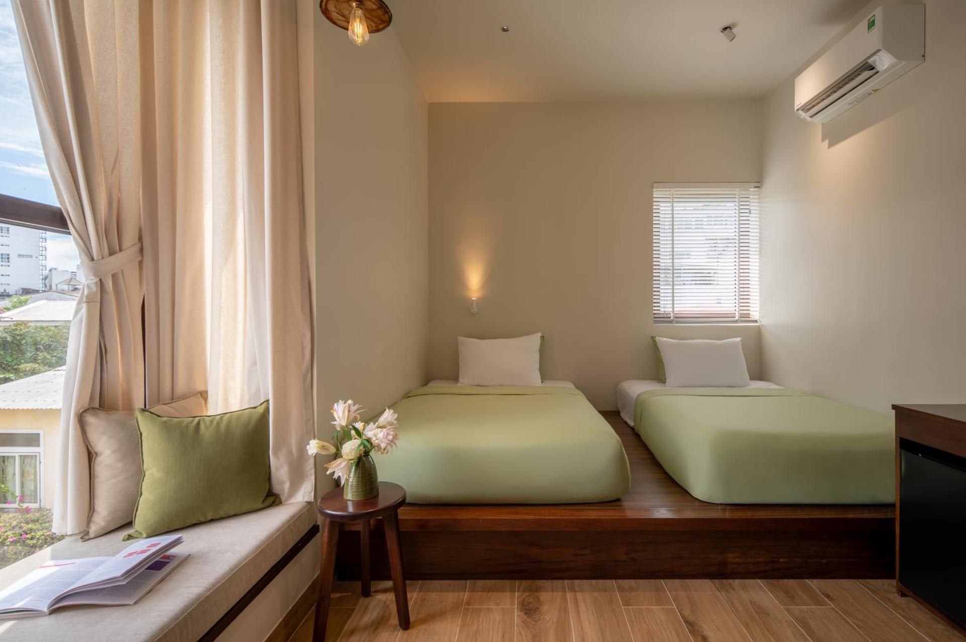 Twin Room with City View
