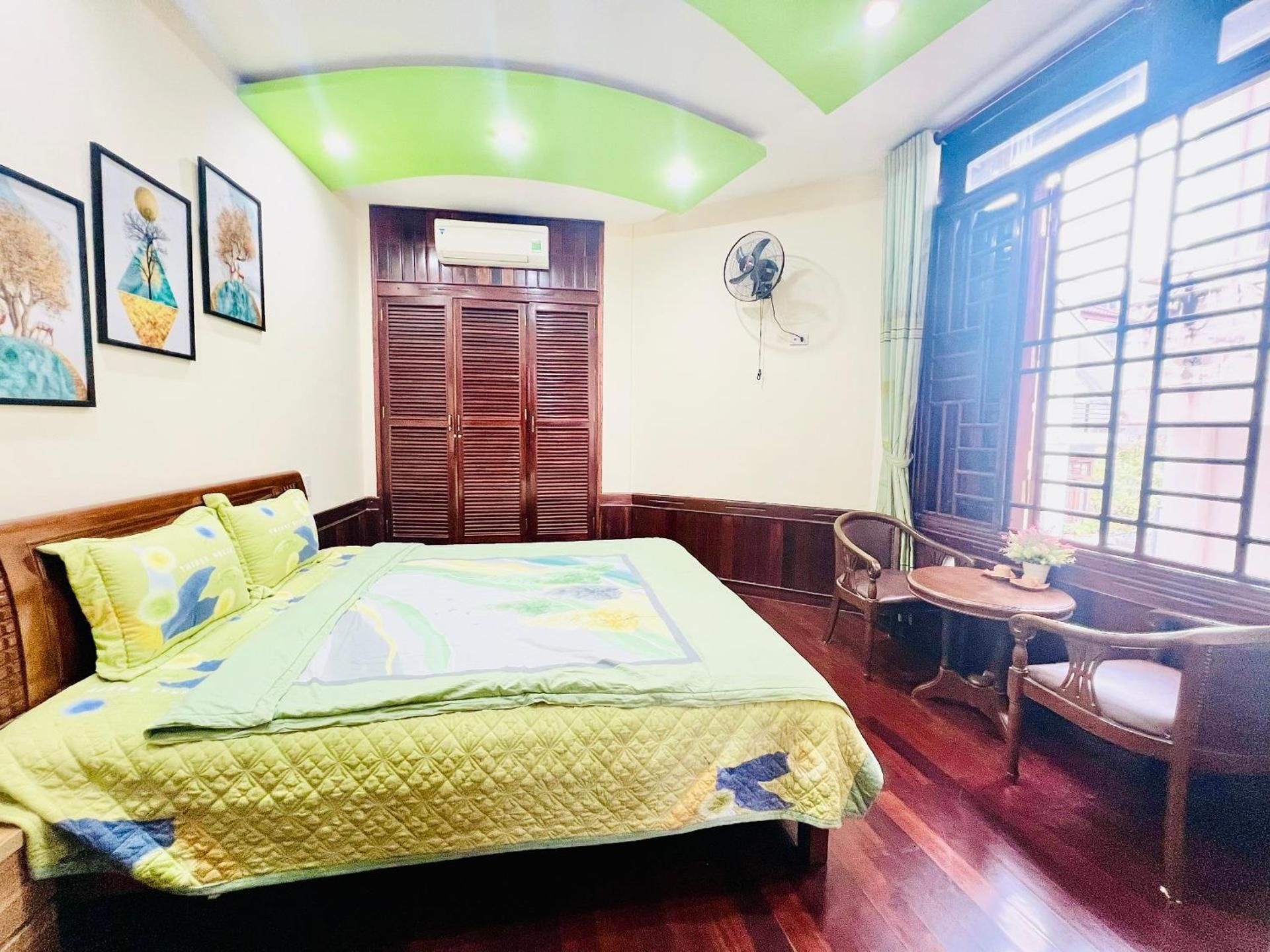 Double Room with Shared Bathroom