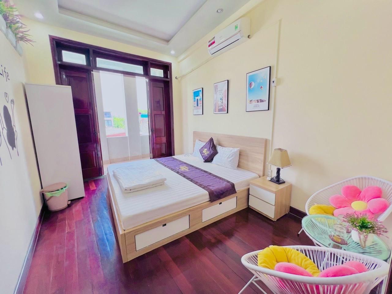 Balcony Room
