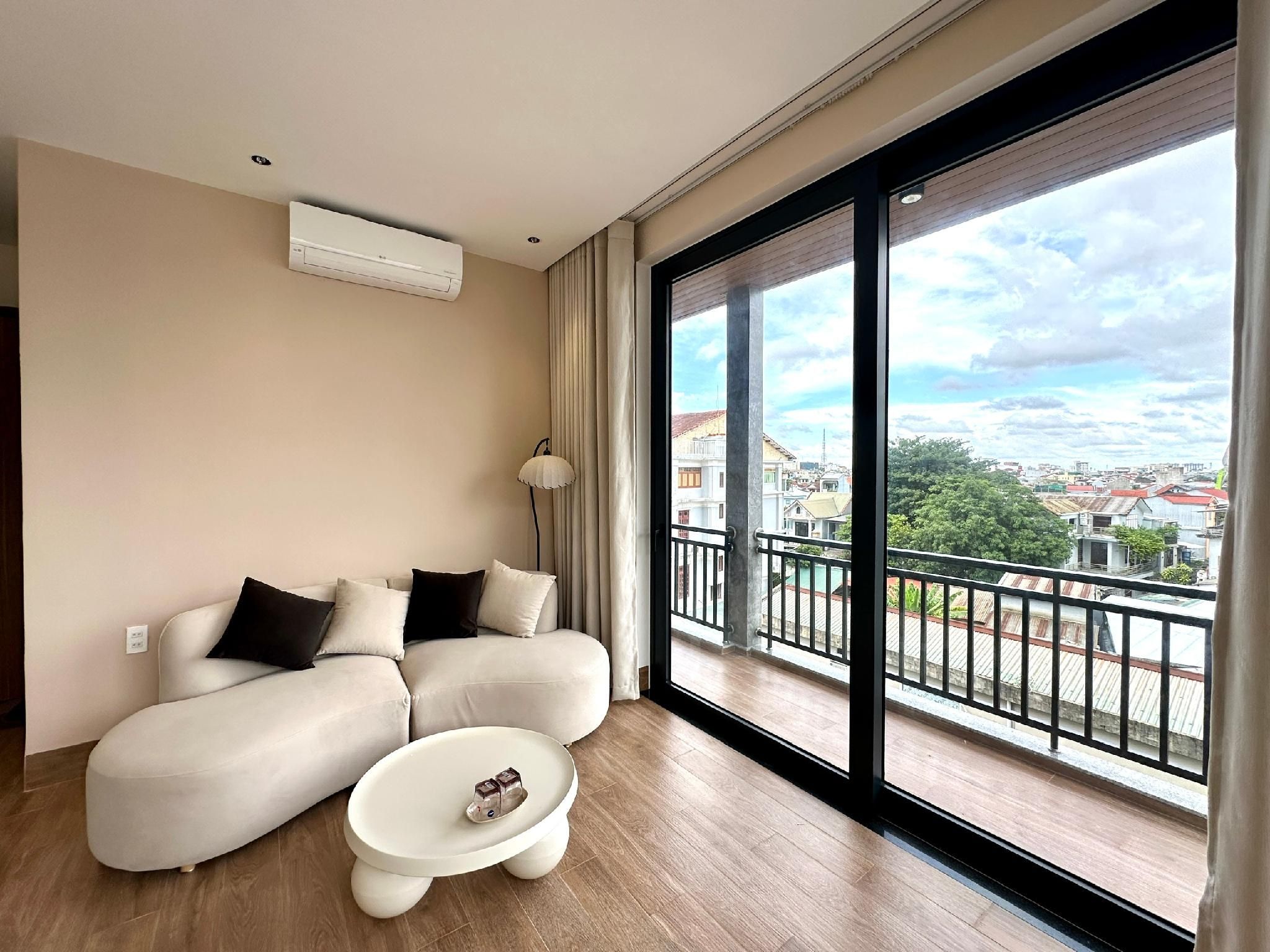 One Bedroom Deluxe Mountain View