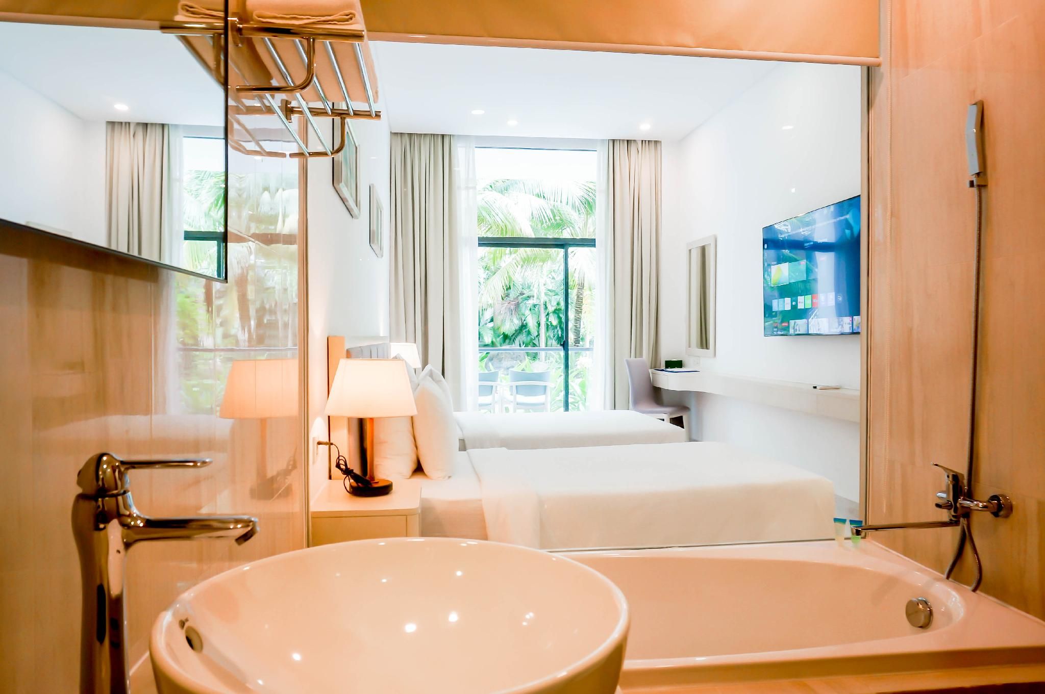 CostaBella Resort Nha Trang Costa Deluxe with Balcony 3