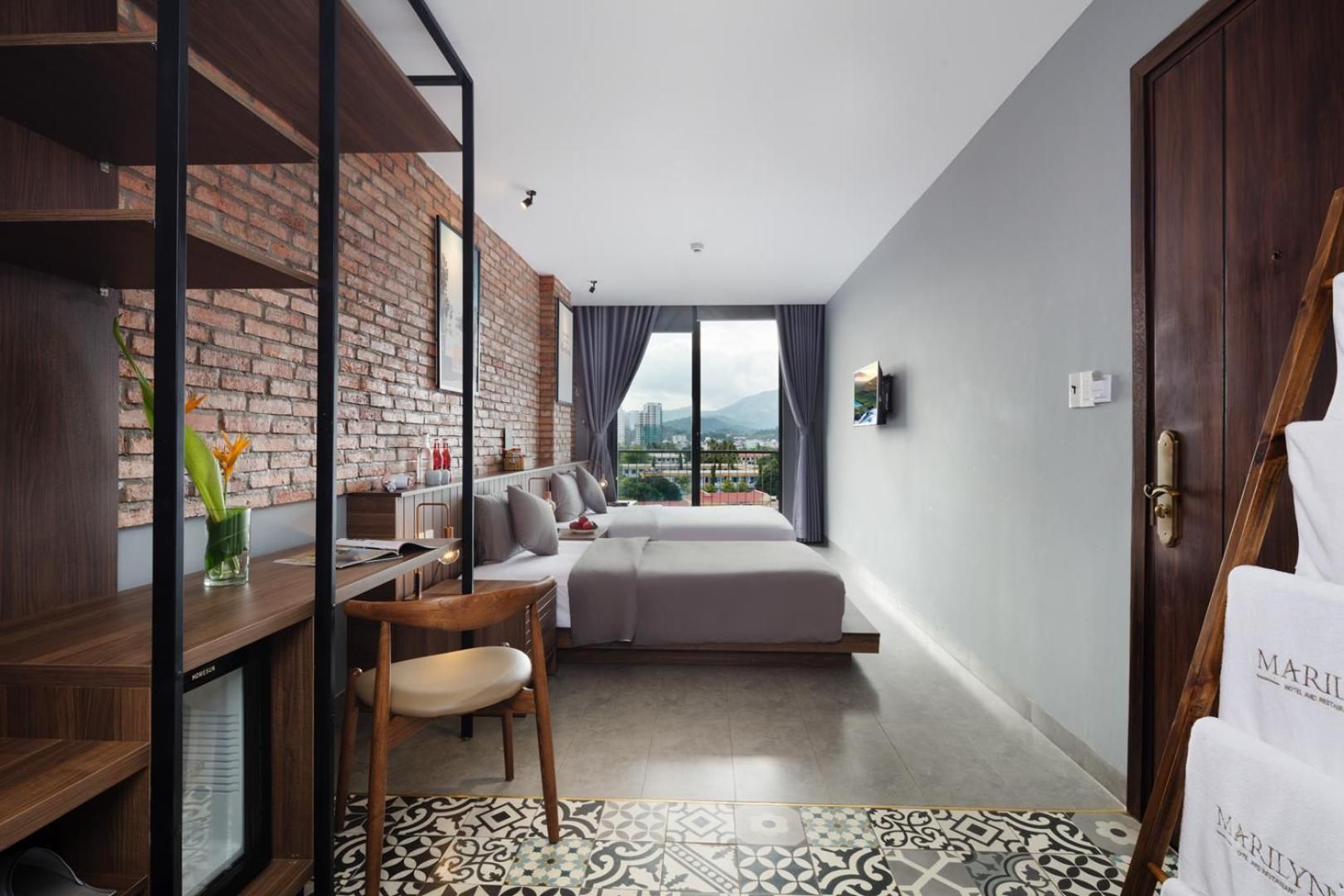 Family Room City View