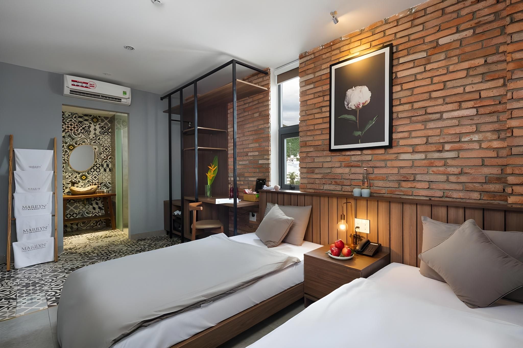 Cozy Deluxe Room