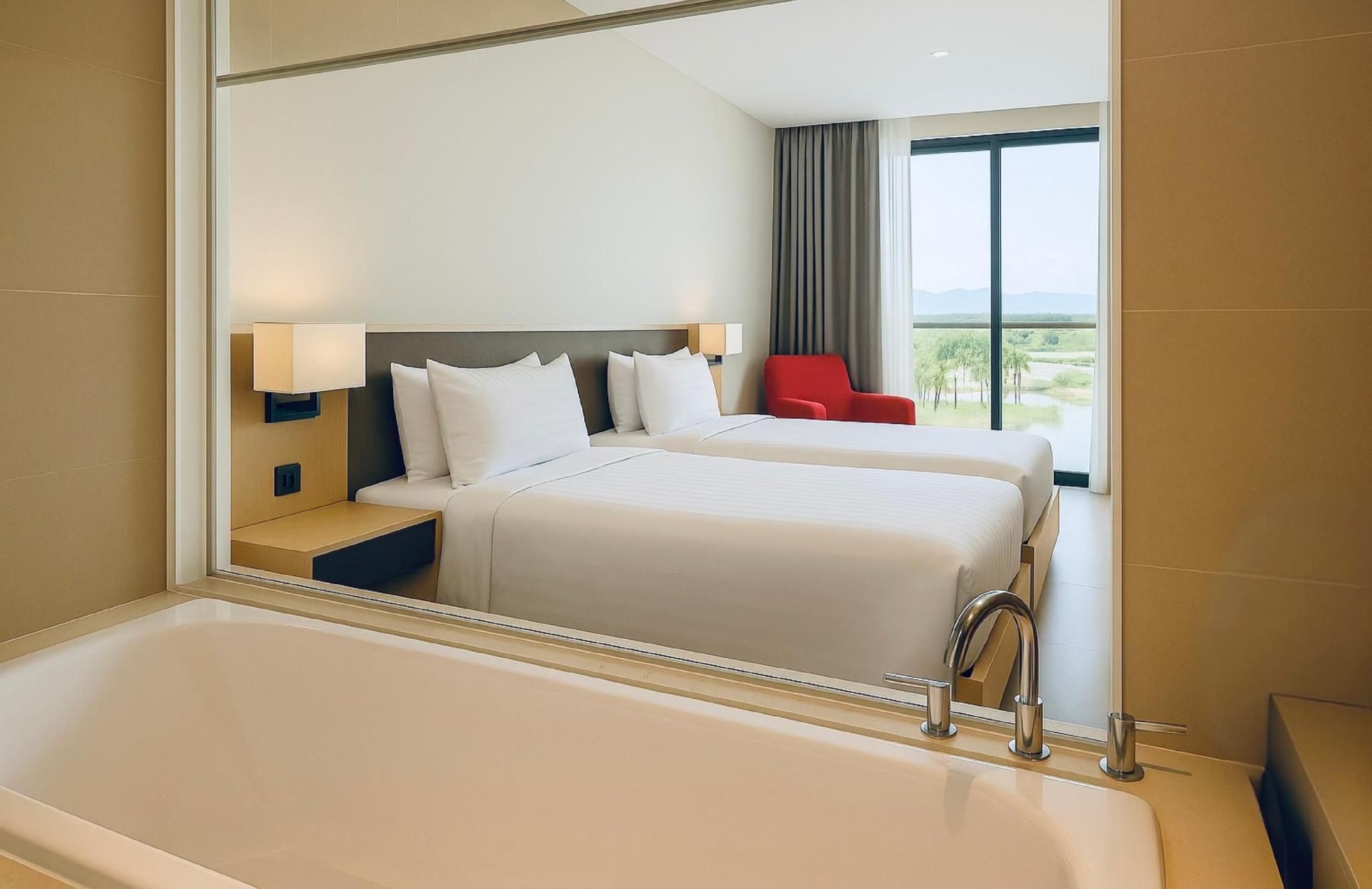 Superior Mountain View