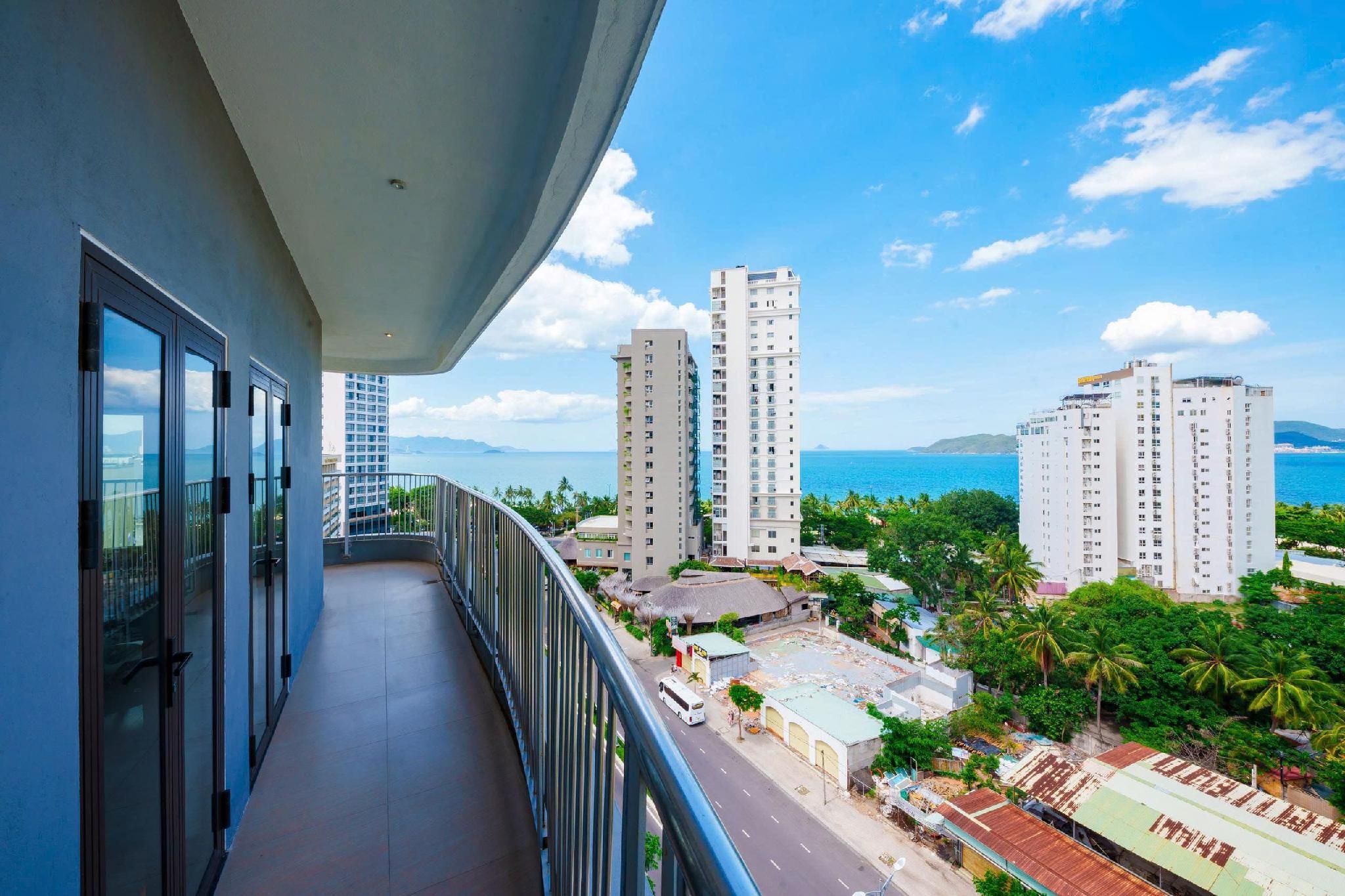 Family Double Room for 6 Adults