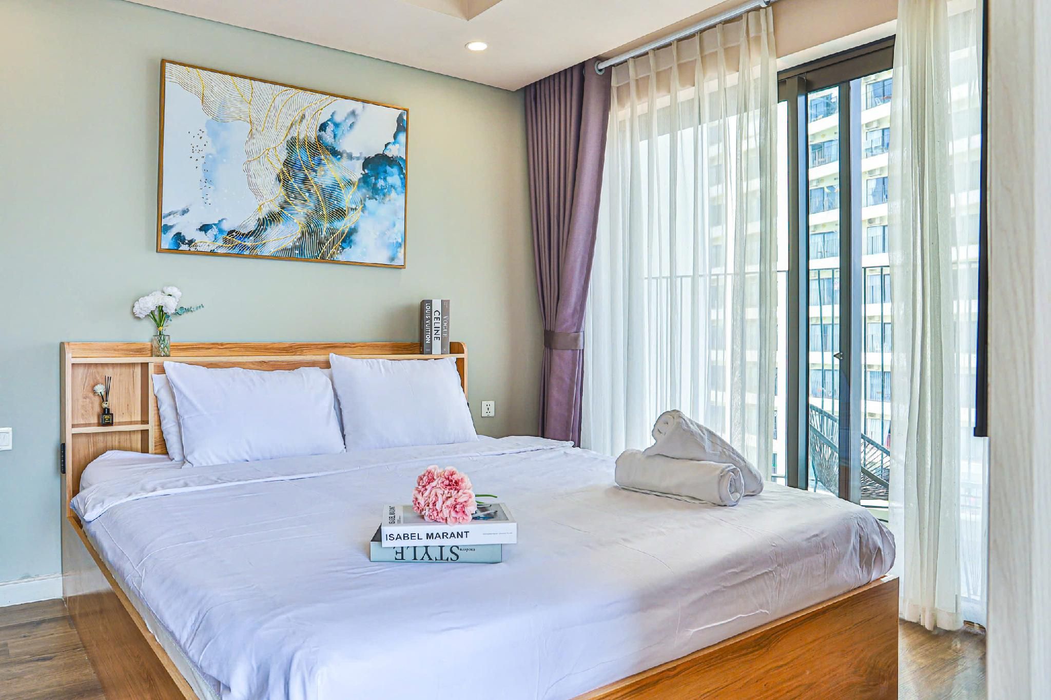 OceanSky 5* Suites @ Gold Coast Nha Trang