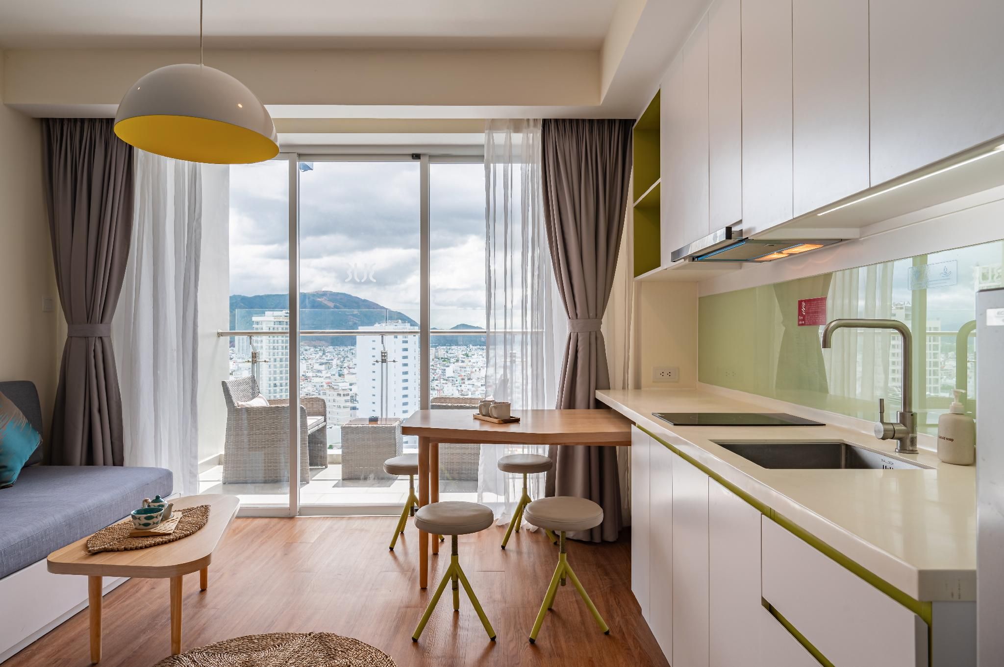 Premier City View Room