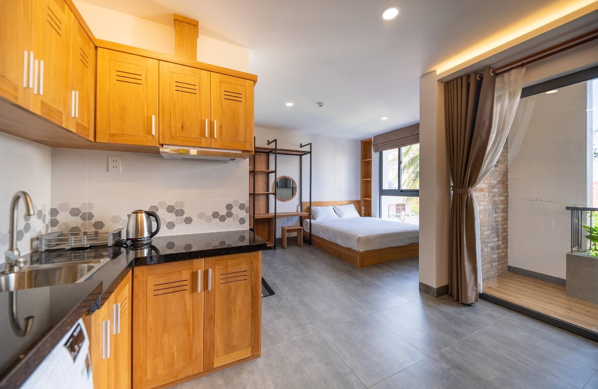 Studio Apartment with Balcony