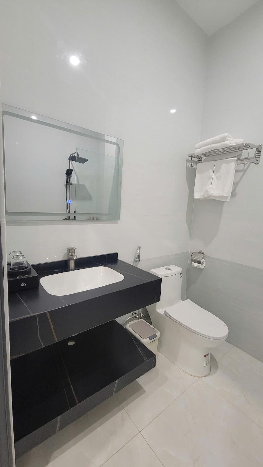 PHÚC LỢI HOTEL Premier Double Room 3