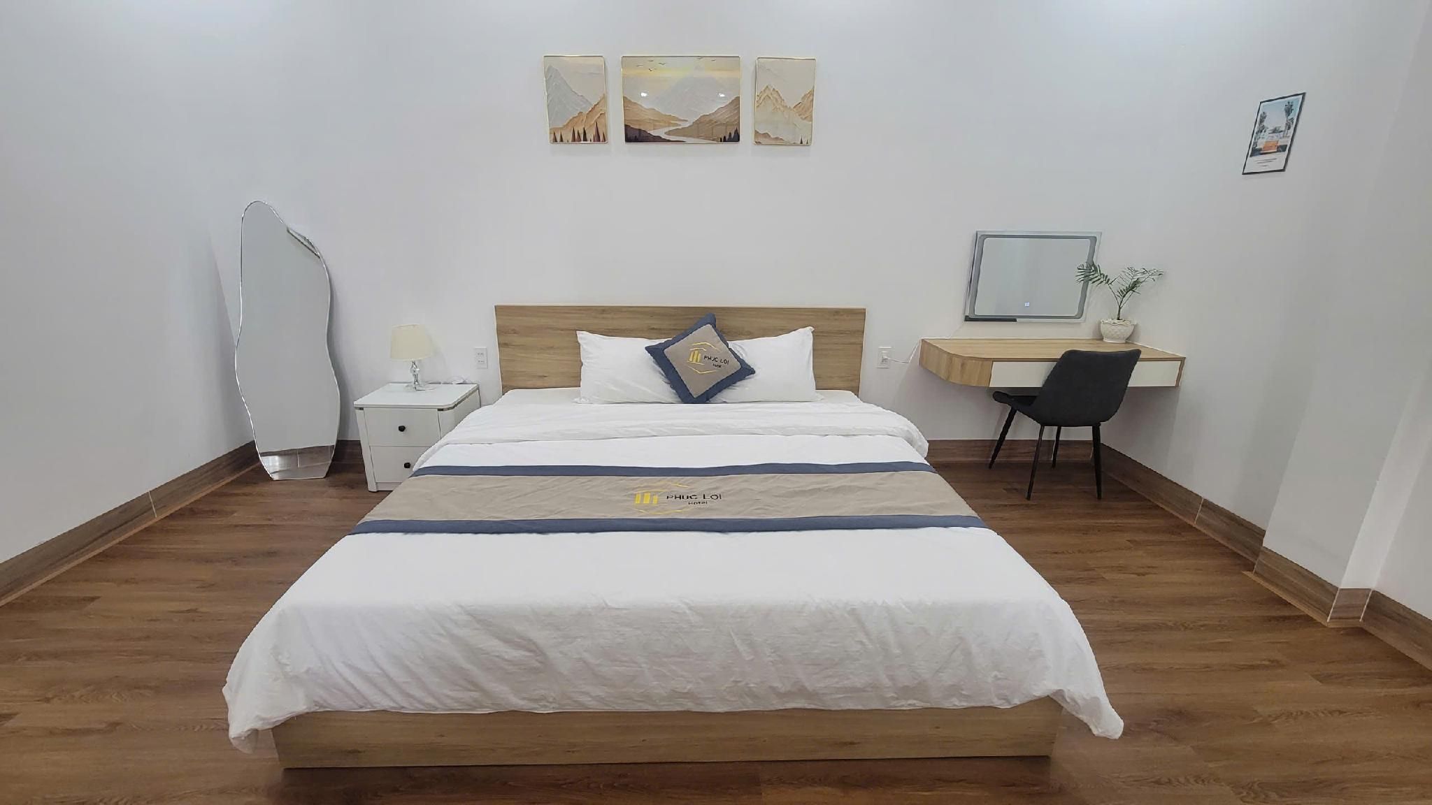 PHÚC LỢI HOTEL Premium Prestige Penthouse Suite 2