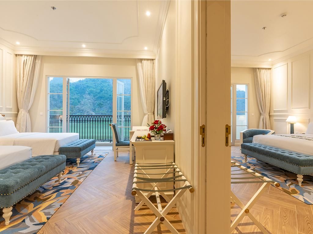 Connecting Room Valley View