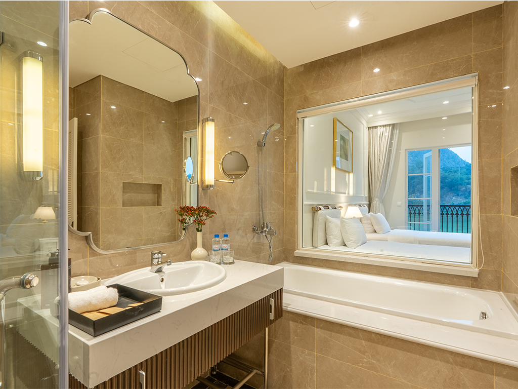 Legend Valley Hotel Ha Nam Deluxe Twin Valley View 3