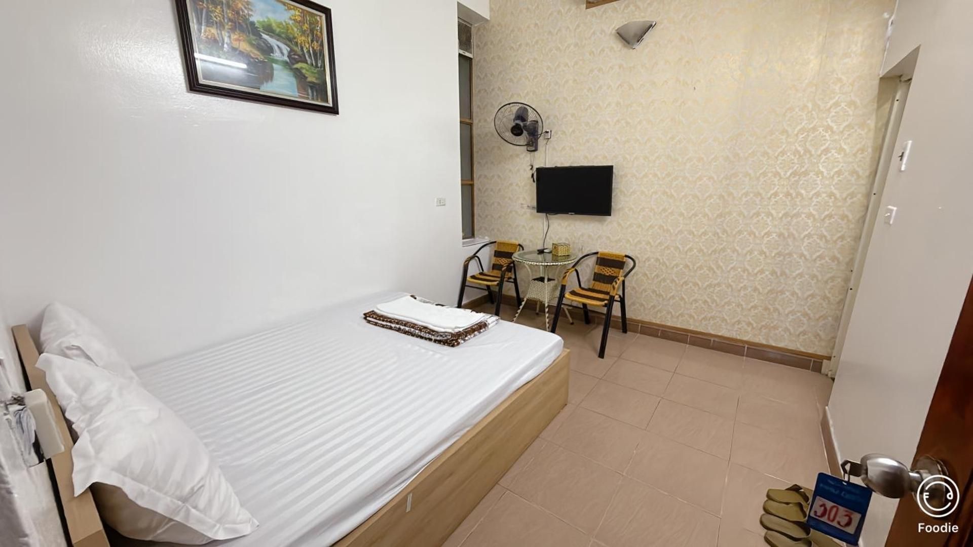 Nha Nghi Phu Quy Standard Room 3