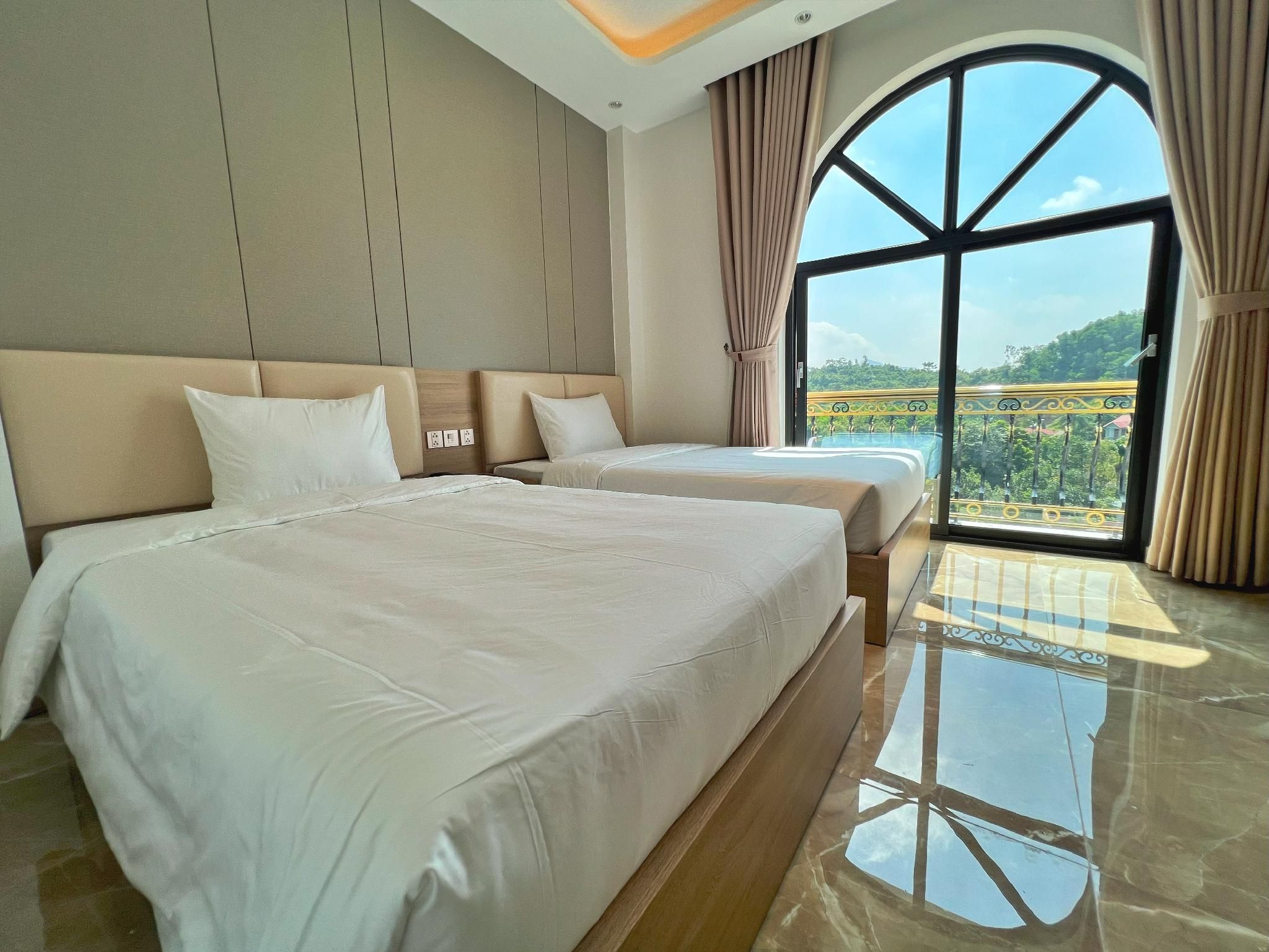 Bách Thảo Ngân 2 Twin Beds Standard