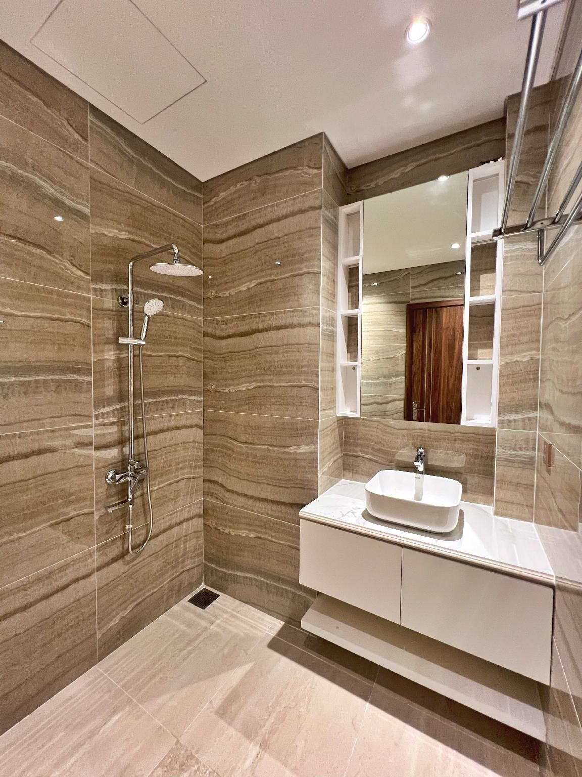 Bách Thảo Ngân 2 Twin Beds Standard 3