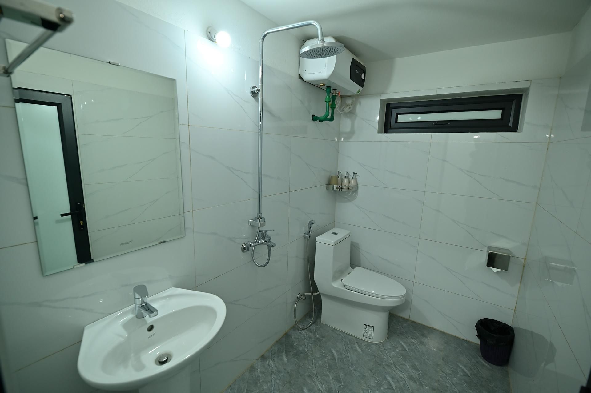 Bách Thảo Ngân Stilt House Dormitory with Balcony - Mixed Gender 3