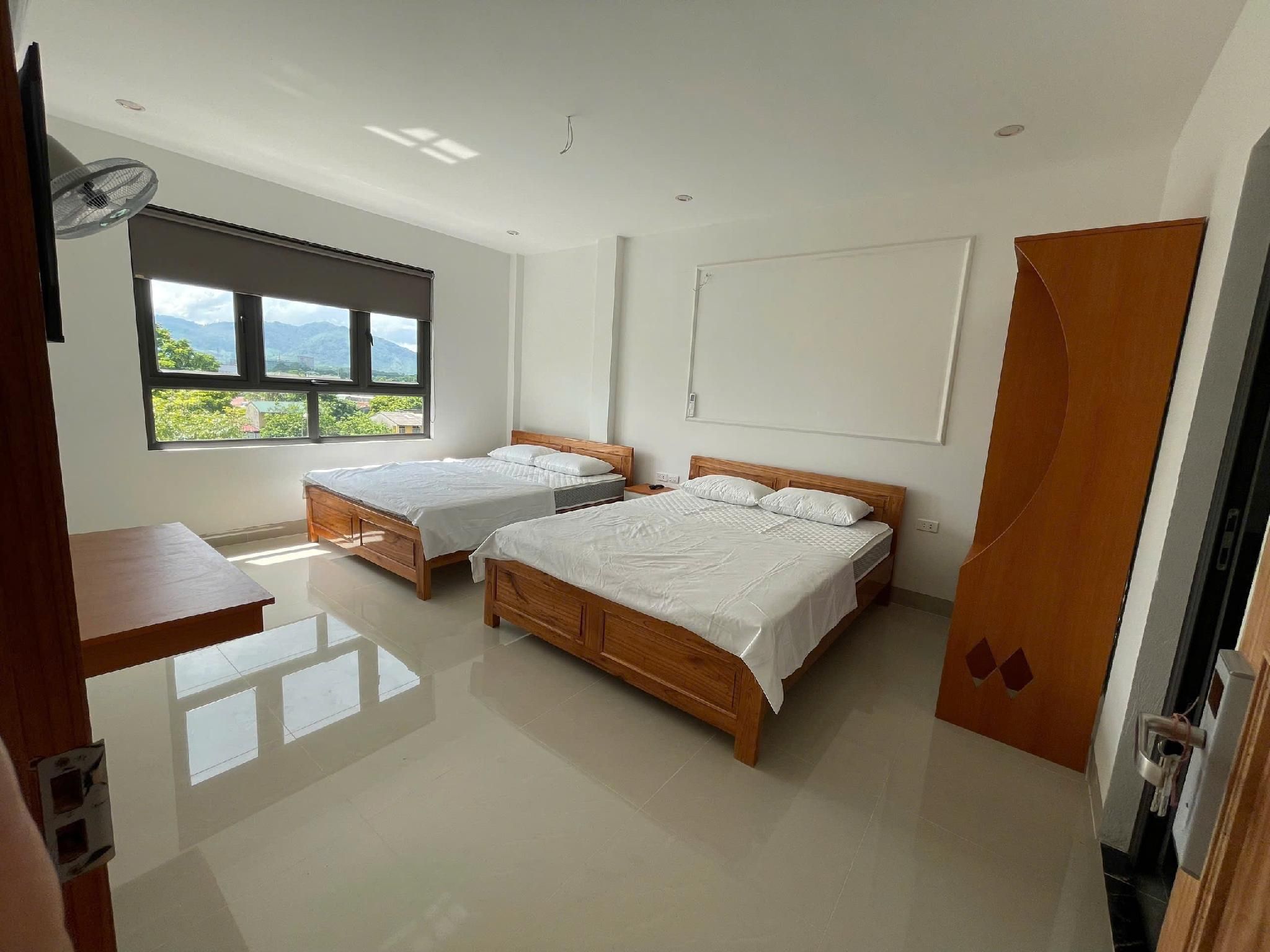 Hotel Thu Trang Deluxe Double or Twin 2