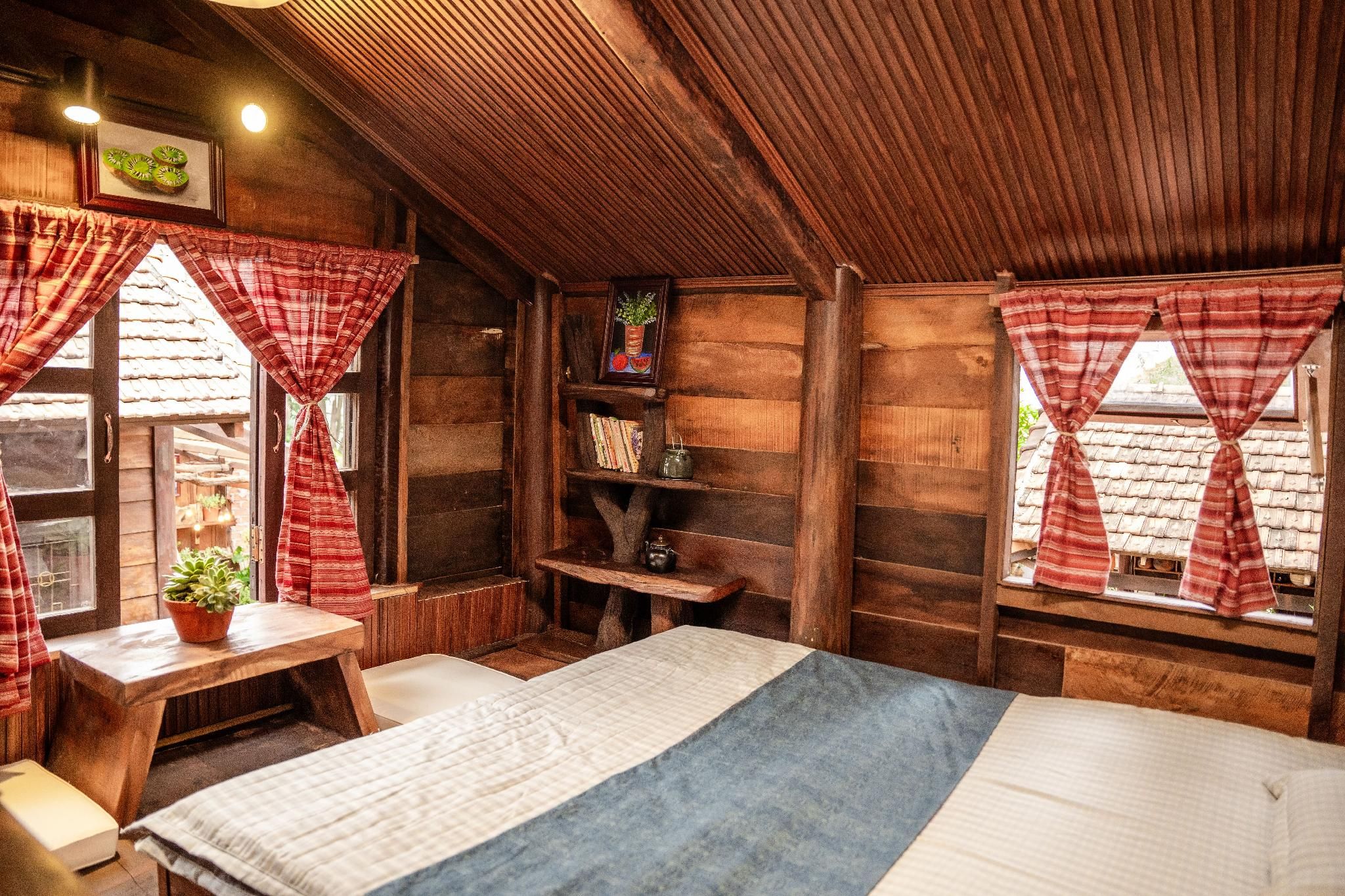 Twin Room with Balcony