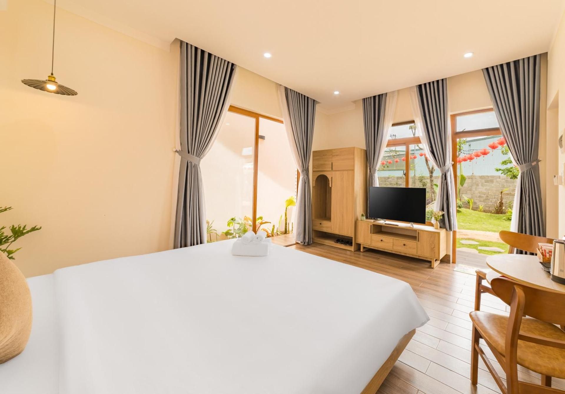 TT House Pleiku Superior Double Room 2