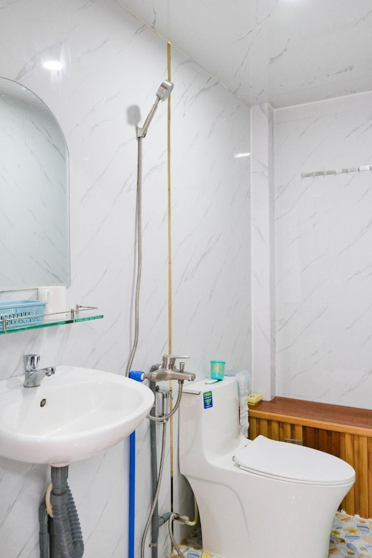 Hieu Sang 68 Luxury Villas Khu Ben tau Rach Gia Superior King Room 3