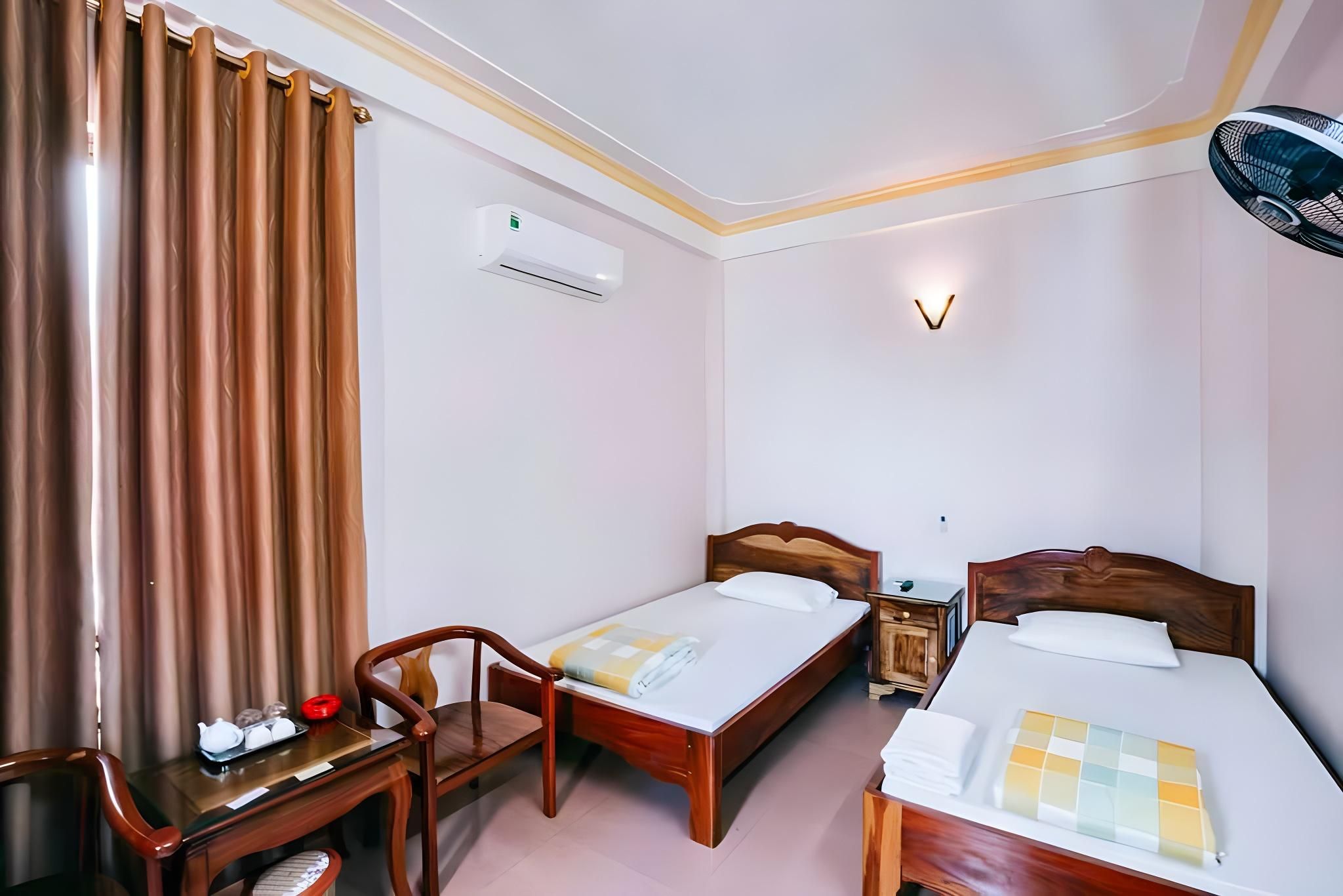 Twin Room (Semi-double Beds)