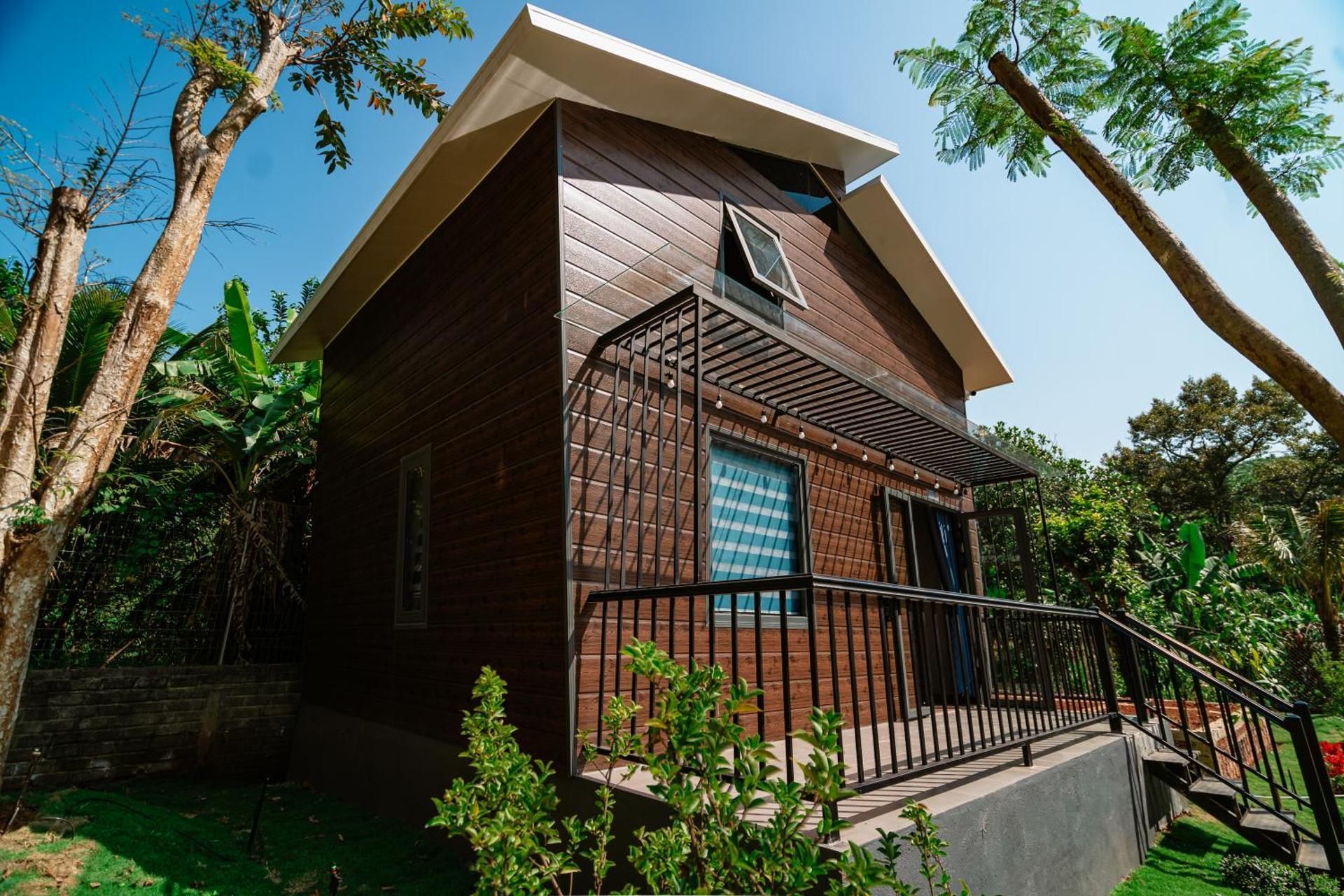 Hoang Thien Homestay & Sport Two-Bedroom Bungalow 2